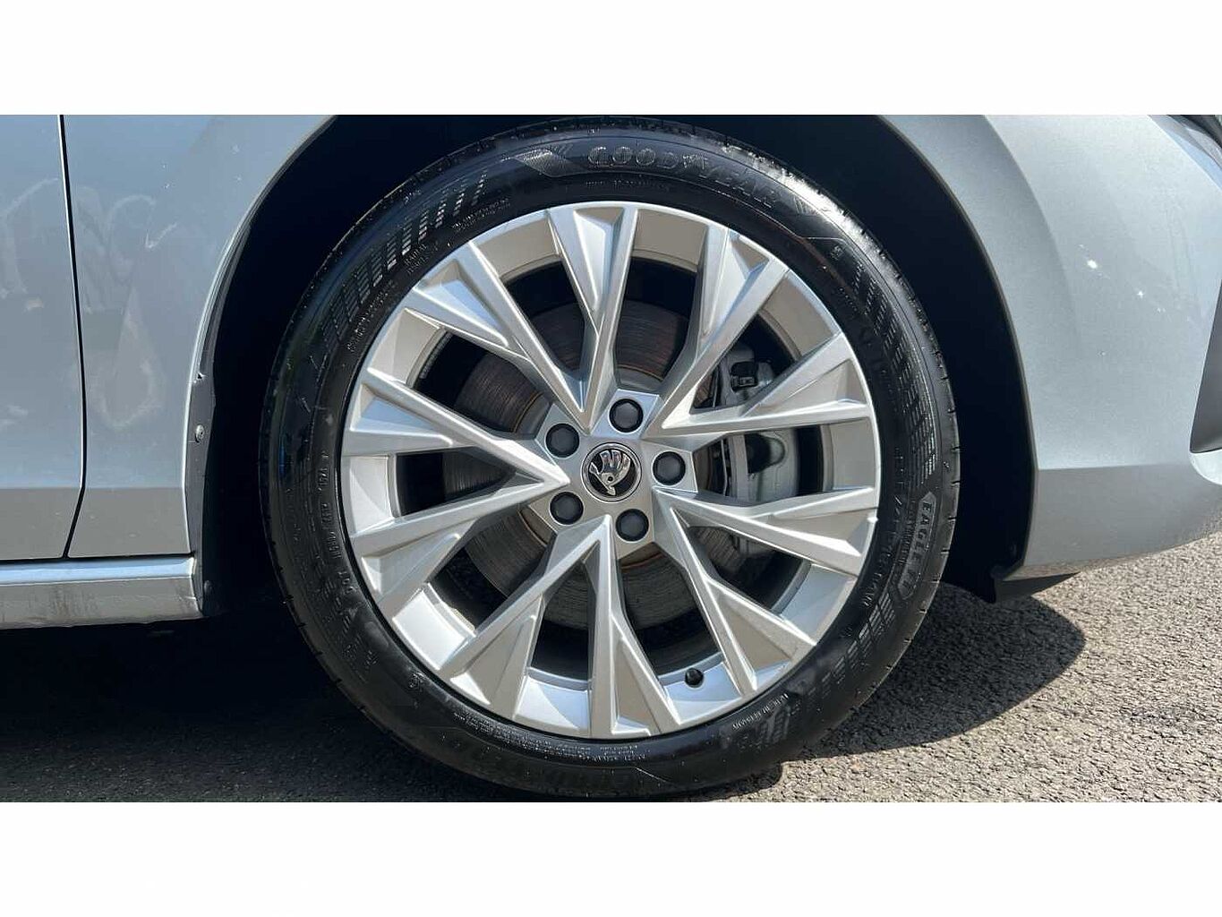 SKODA SUPERB Hatch SE L 2.0 TDI 193 PS 4x4 DSG