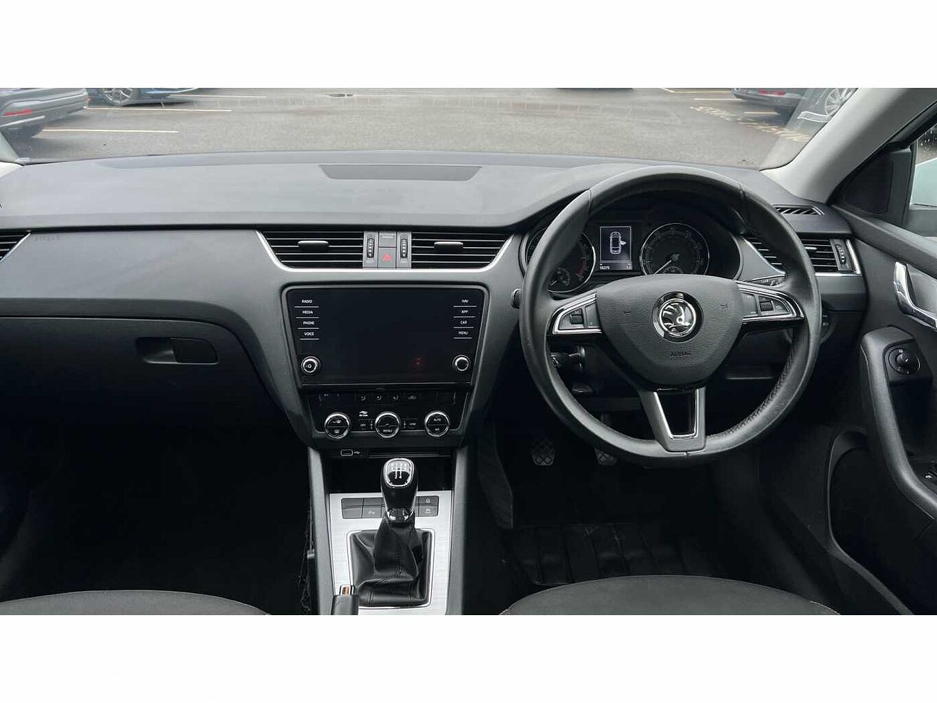 SKODA Octavia Estate (2017) 1.6 TDI 115 PS SE Technology
