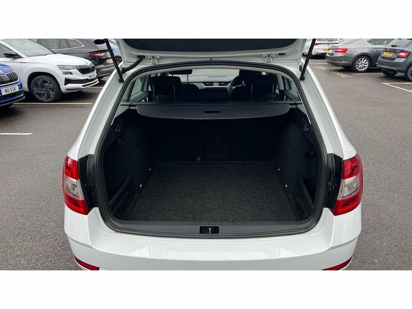 SKODA Octavia Estate (2017) 1.6 TDI 115 PS SE Technology