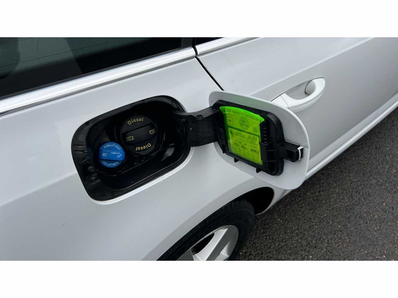 SKODA Octavia Estate (2017) 1.6 TDI 115 PS SE Technology