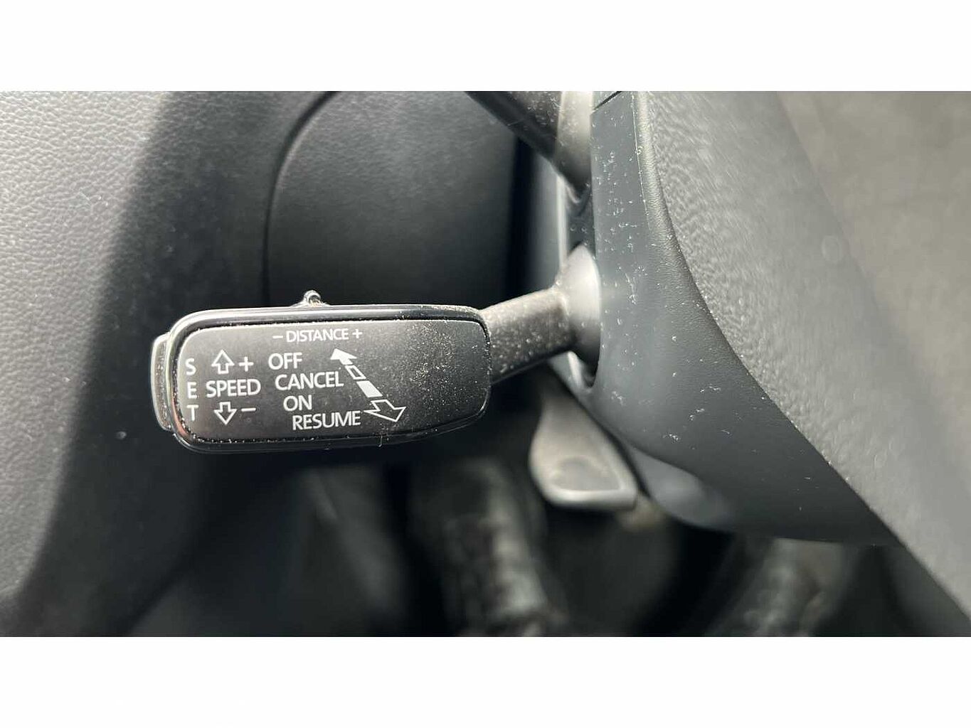 SKODA Octavia Estate (2017) 1.6 TDI 115 PS SE Technology
