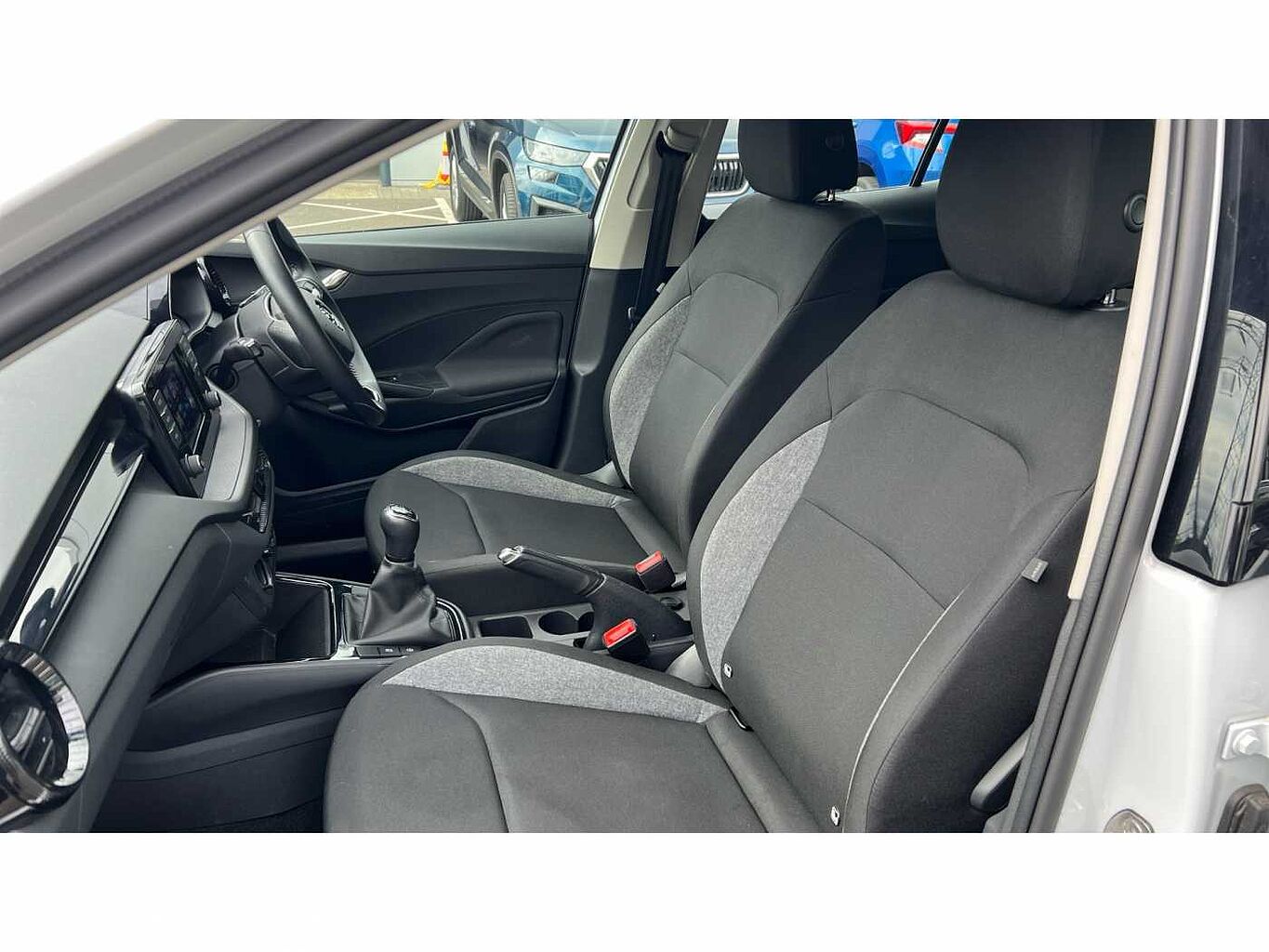 SKODA Fabia 1.0 MPI (80ps) SE Comfort 5-Dr Hatchback