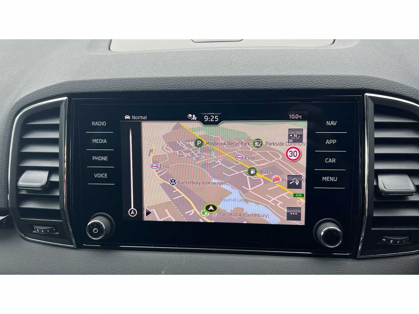 SKODA KAROQ 1.5 TSI SE L 5dr
