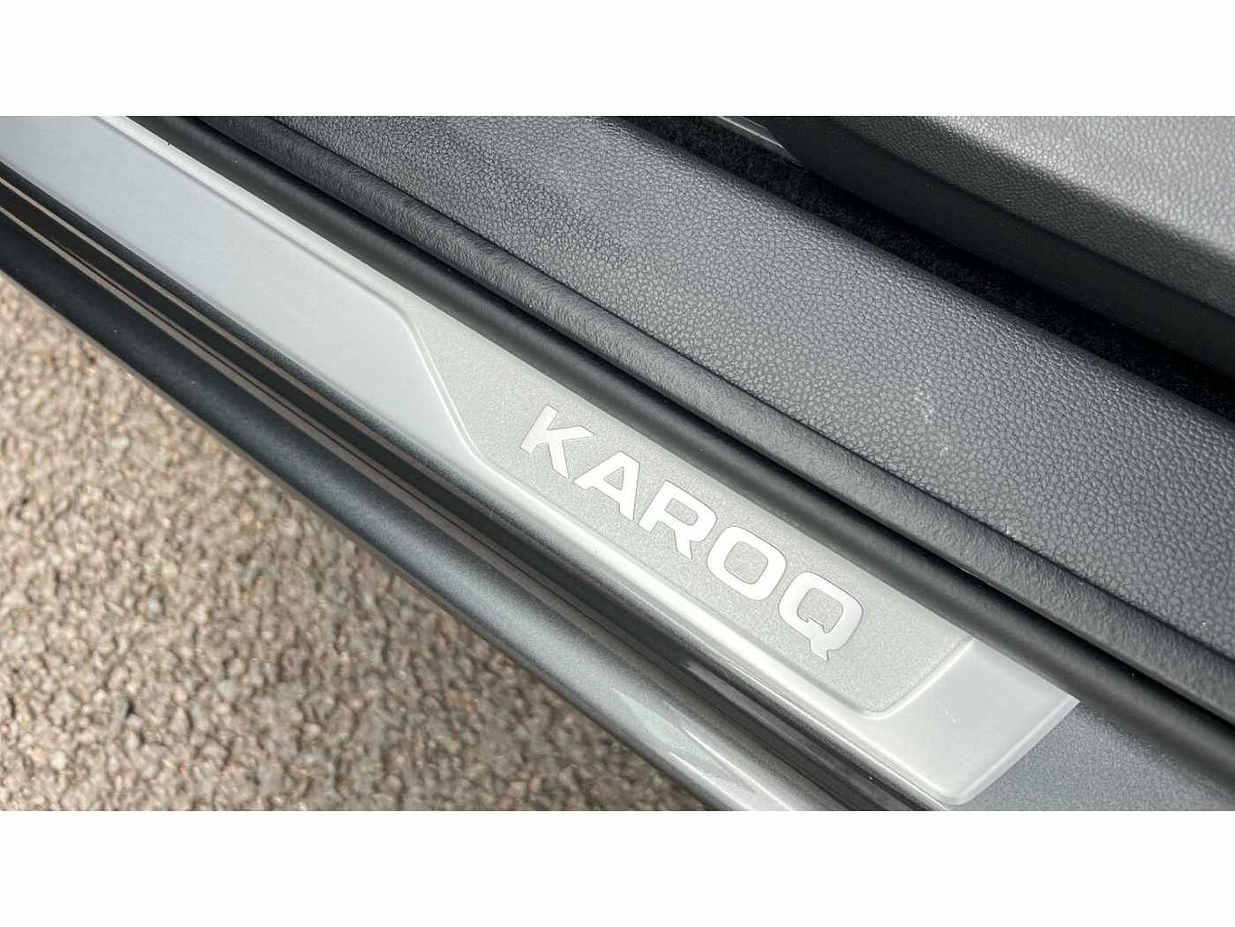 SKODA KAROQ 1.5 TSI SE L 5dr