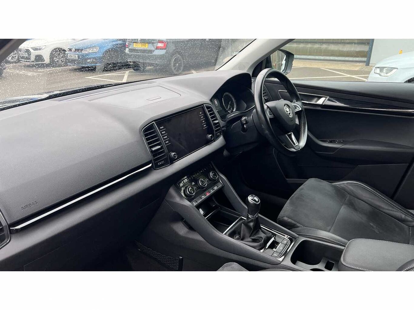 SKODA KAROQ 1.0 TSI SE L 5dr