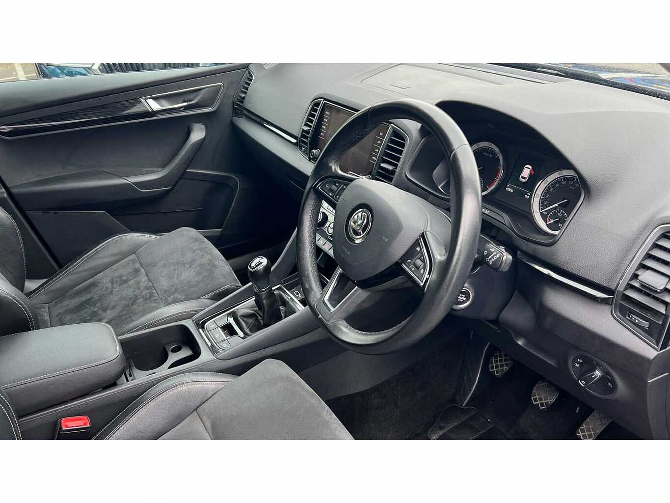 SKODA KAROQ 1.0 TSI SE L 5dr