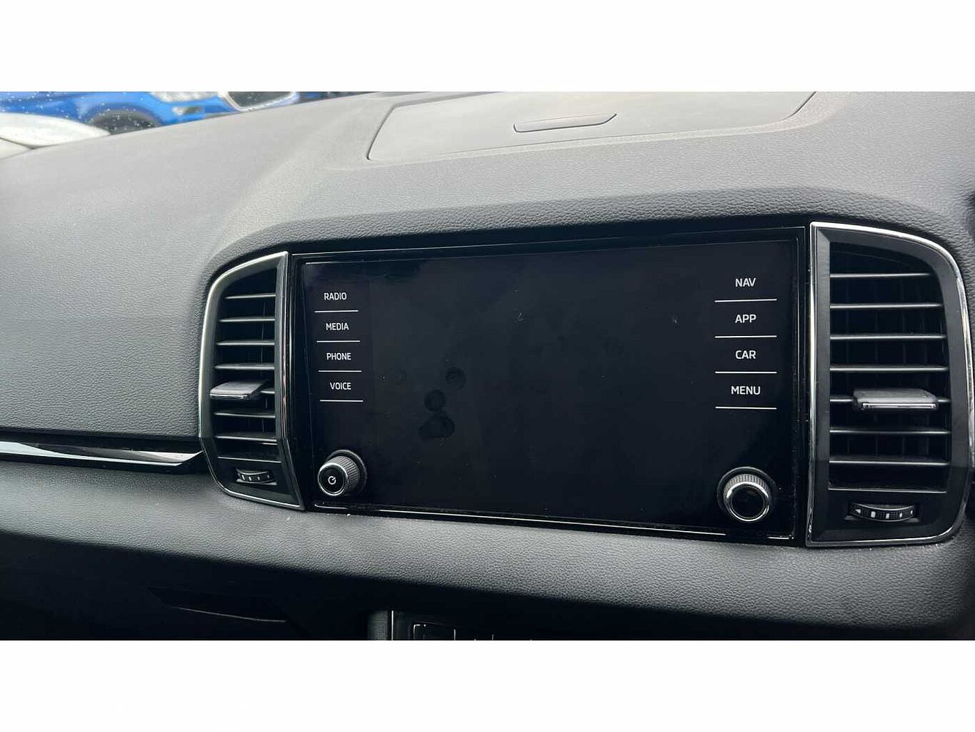SKODA KAROQ 1.0 TSI SE L 5dr