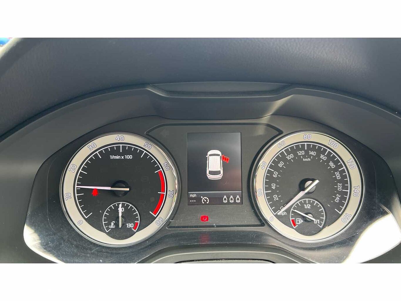 SKODA KAROQ 1.0 TSI SE L 5dr