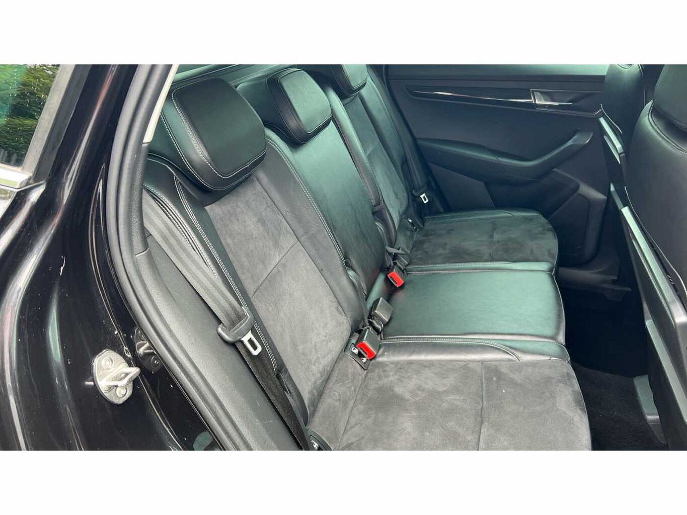 SKODA KAROQ 1.0 TSI SE L 5dr