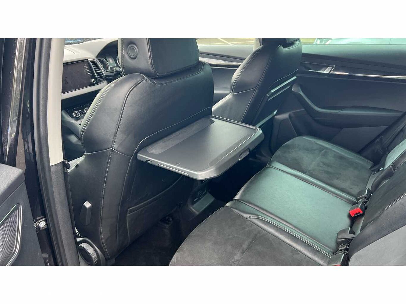 SKODA KAROQ 1.0 TSI SE L 5dr
