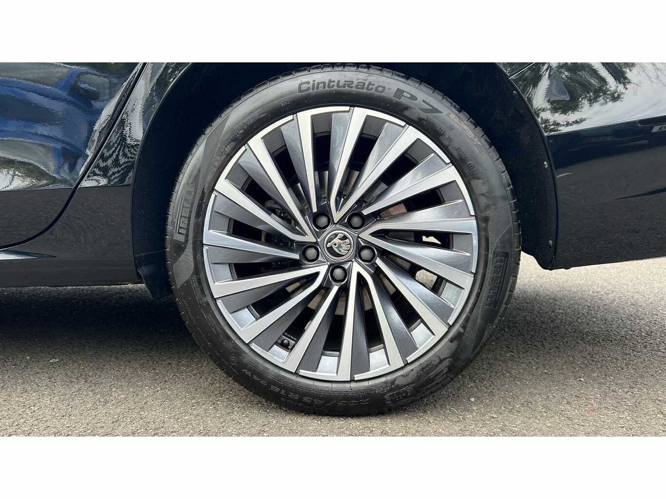 SKODA SUPERB 2.0 TDI 193 Laurin + Klement 4X4 5dr DSG