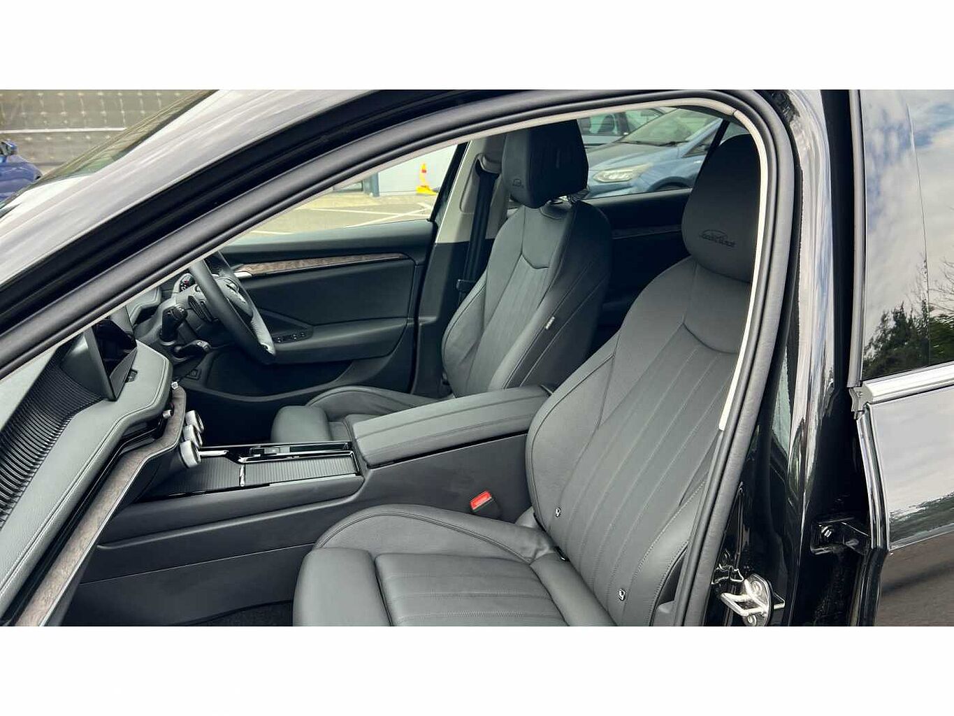 SKODA SUPERB 2.0 TDI 193 Laurin + Klement 4X4 5dr DSG