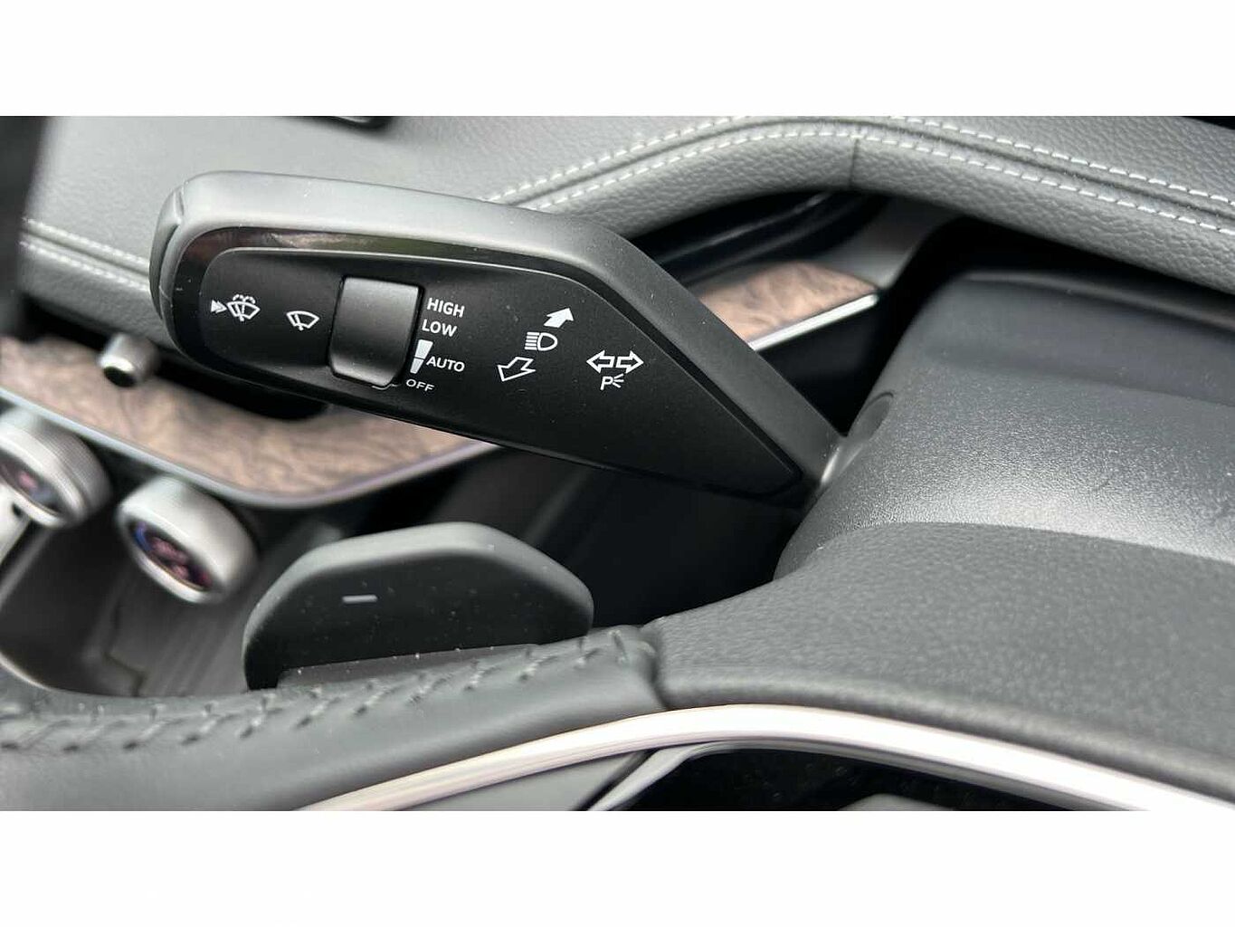 SKODA SUPERB 2.0 TDI 193 Laurin + Klement 4X4 5dr DSG