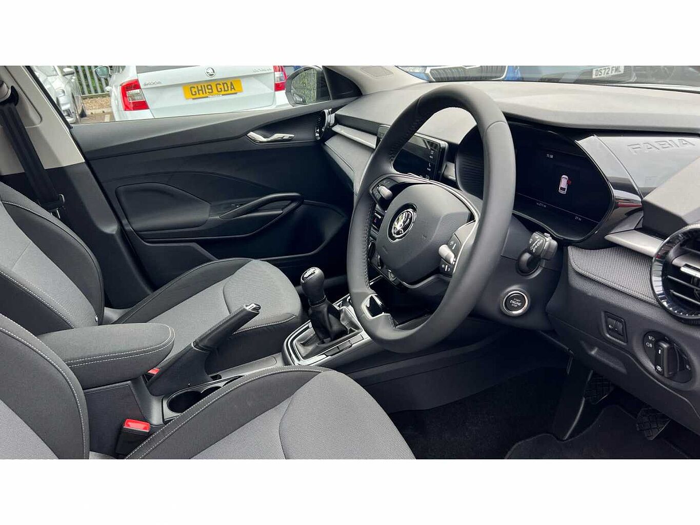 SKODA FABIA 1.0 MPI 80 Colour Edition 5dr