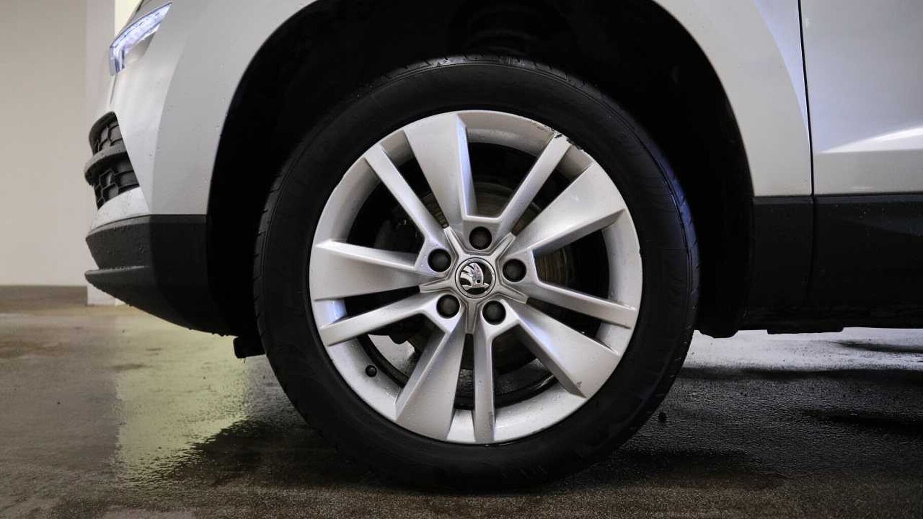 SKODA Karoq SUV 1.0 TSI (116ps) SE Technology