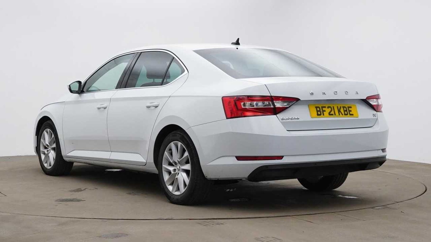 SKODA Superb 1.4 TSI (218ps) SE Technology iV DSG Hatch