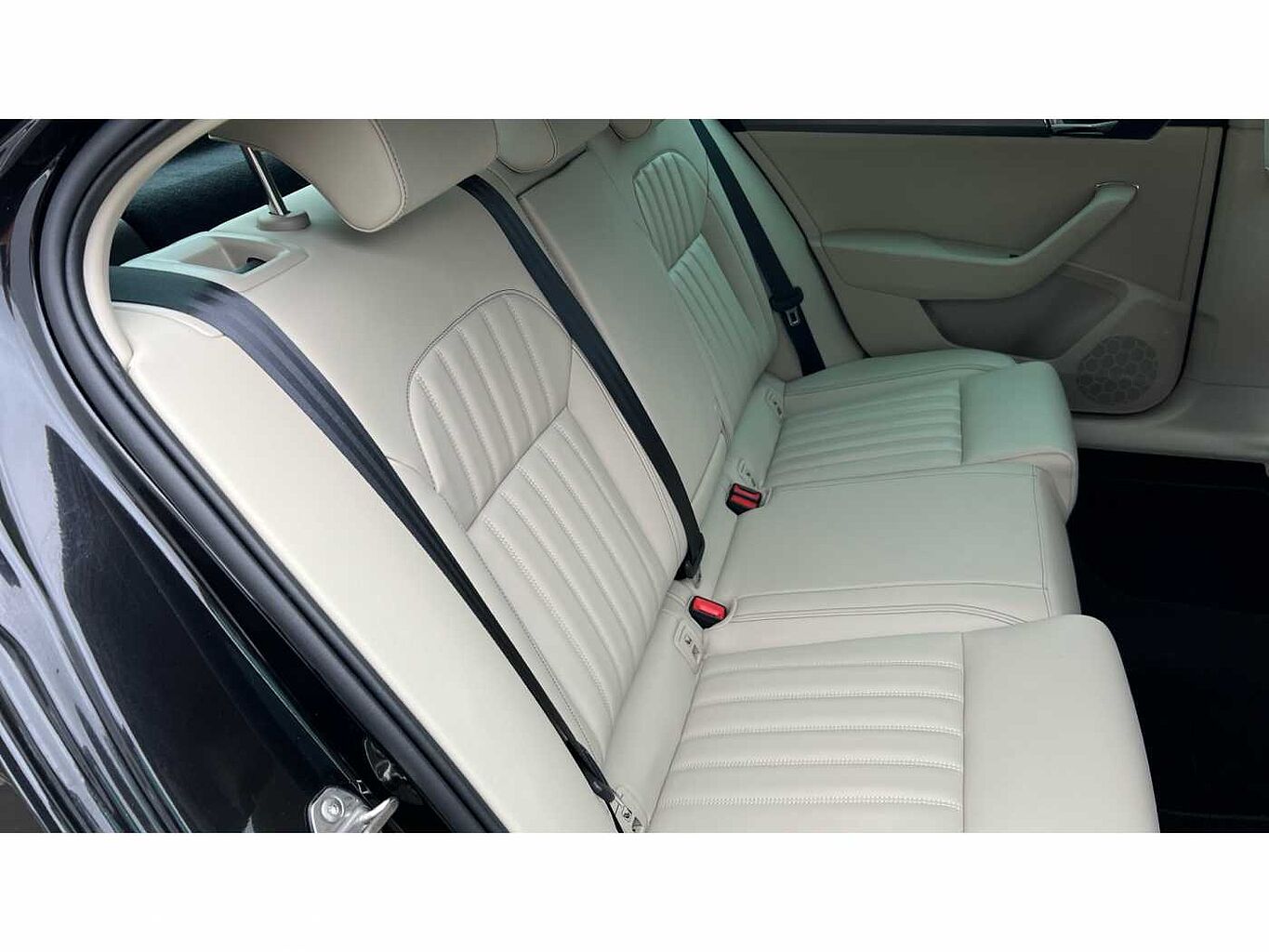 SKODA Superb 1.5 TSI (150ps) SE L ACT DSG 5Dr Hatchback