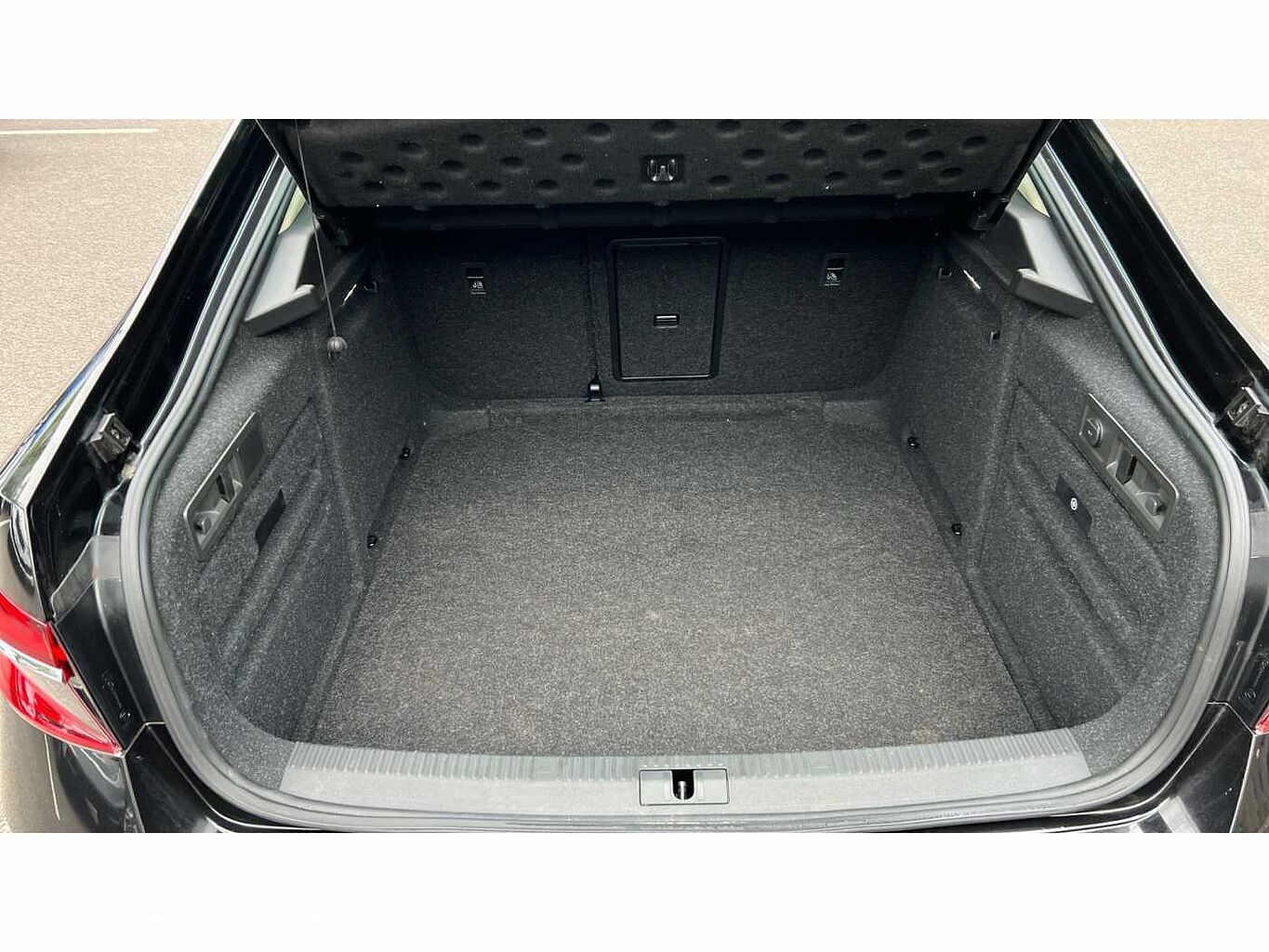 SKODA Superb 1.5 TSI (150ps) SE L ACT DSG 5Dr Hatchback