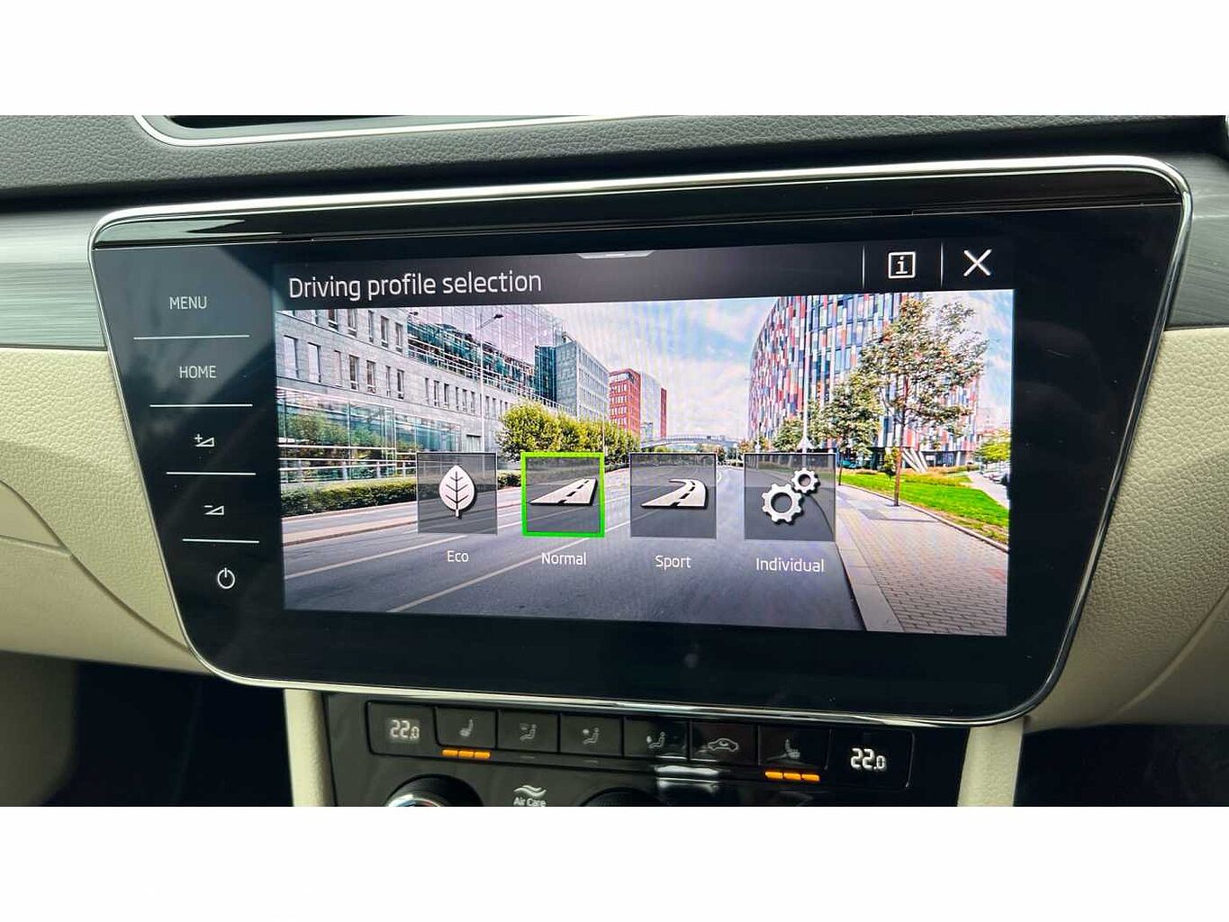 SKODA Superb 1.5 TSI (150ps) SE L ACT DSG 5Dr Hatchback