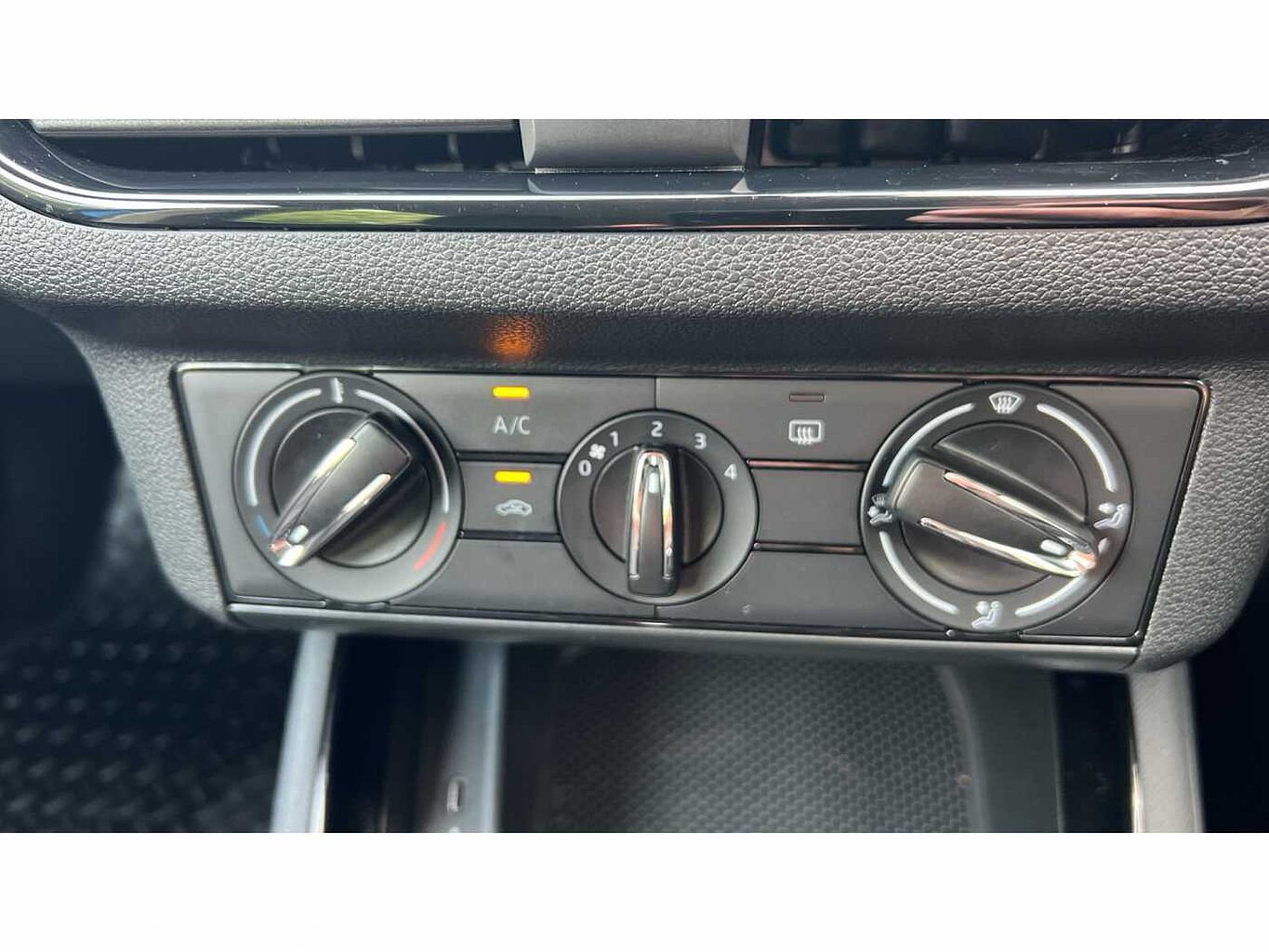 SKODA Kamiq 1.0 TSI (109ps) SE DSG SUV