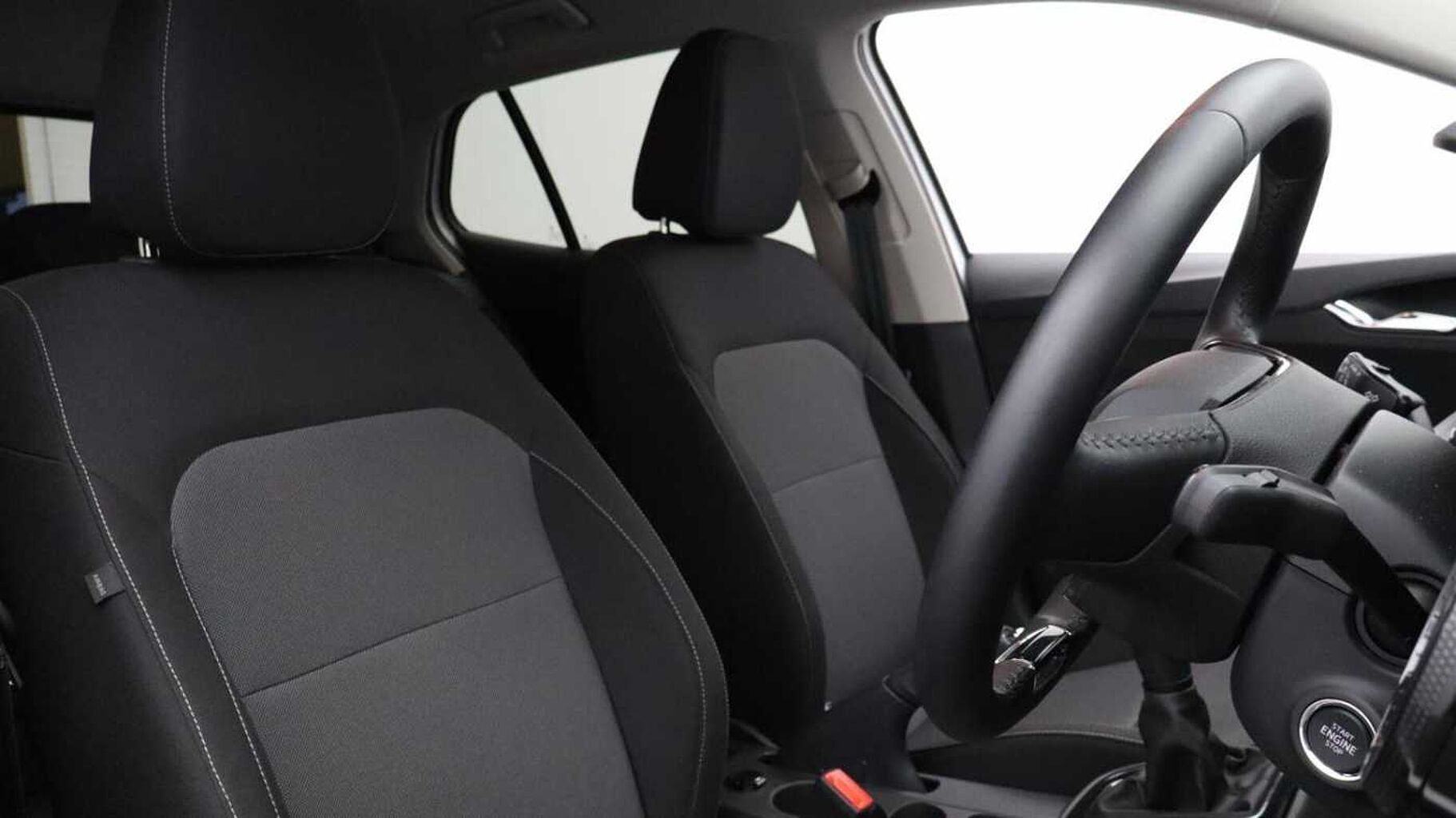 SKODA Fabia 1.0 MPI Colour Ed Hatch 5dr Petrol Man Euro 6 (80 ps)