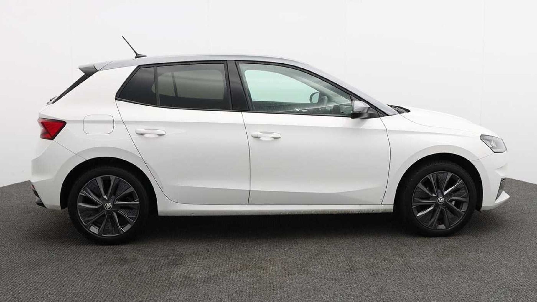 SKODA Fabia 1.0 MPI Colour Ed Hatch 5dr Petrol Man Euro 6 (80 ps)