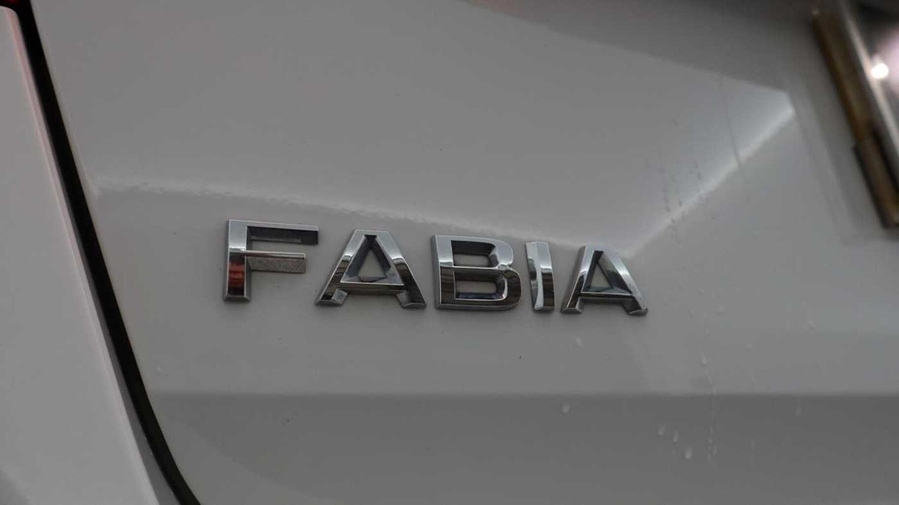 SKODA Fabia 1.0 TSI Colour Edition Hatchback 5dr Petrol Manual Euro 6 (s/s) (116 ps)