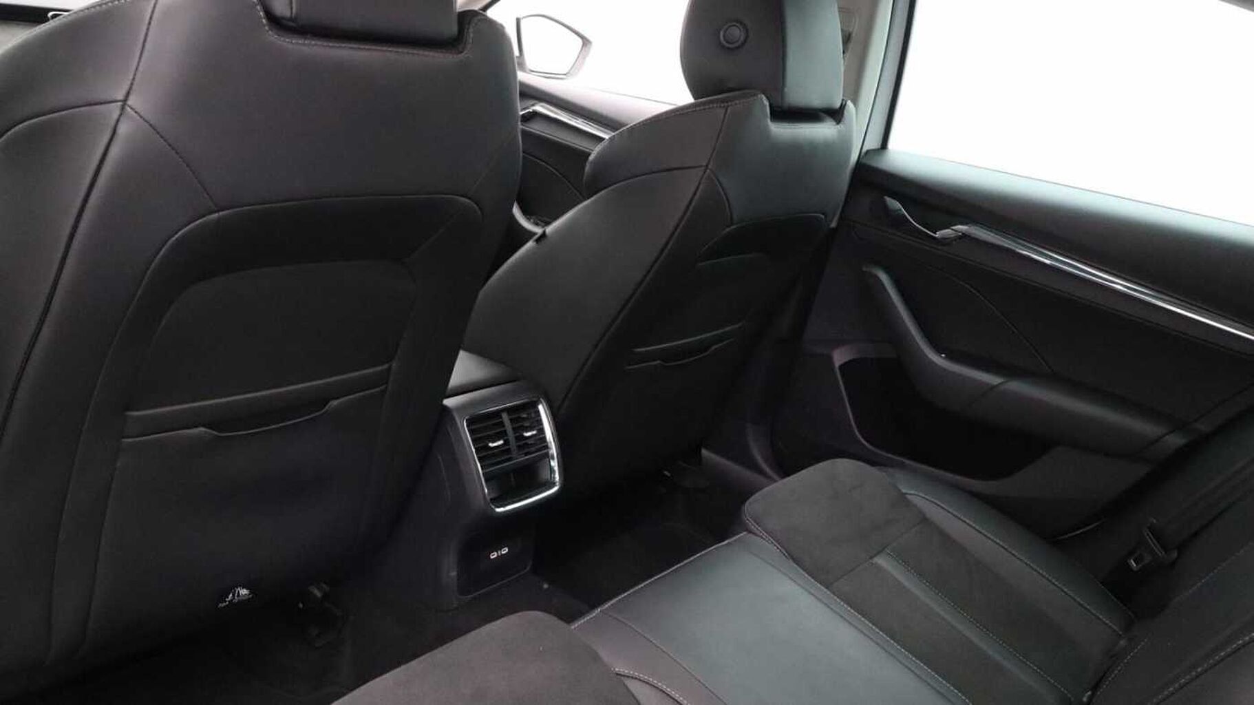 SKODA Octavia 1.5 TSI ACT SE L Hatchback 5dr Petrol Manual Euro 6 (s/s) (150 ps)