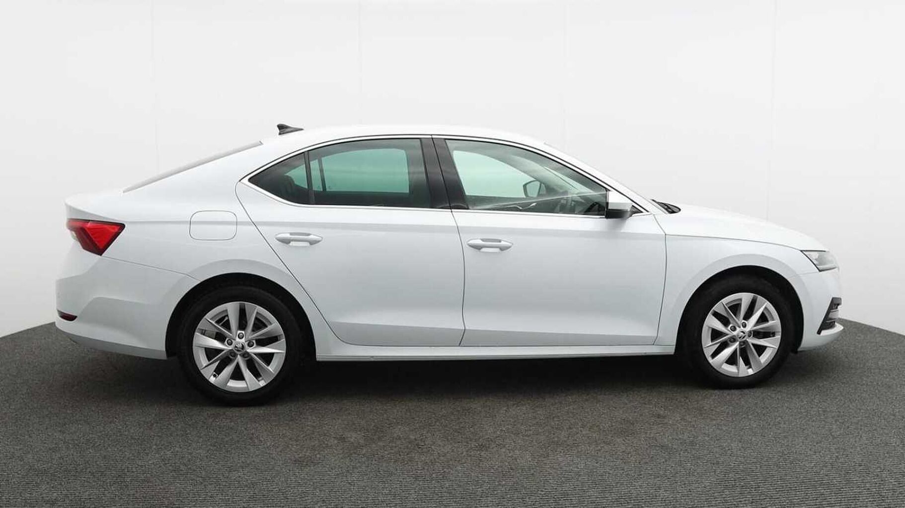 SKODA Octavia 1.5 TSI ACT SE L Hatchback 5dr Petrol Manual Euro 6 (s/s) (150 ps)