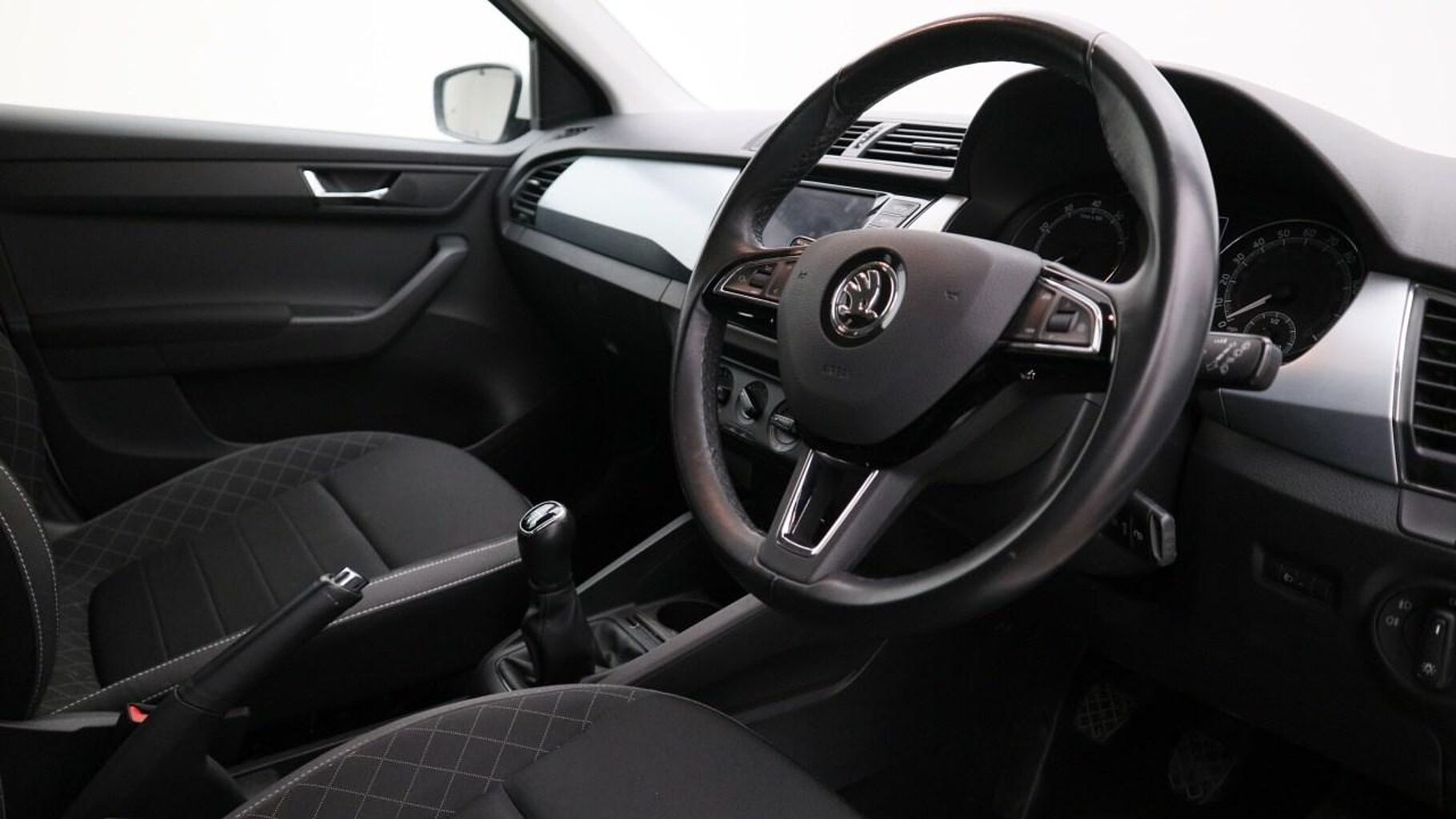 SKODA Fabia 1.0 SE Hatchback 5dr Petrol Manual Euro 6 (s/s) (75 ps)