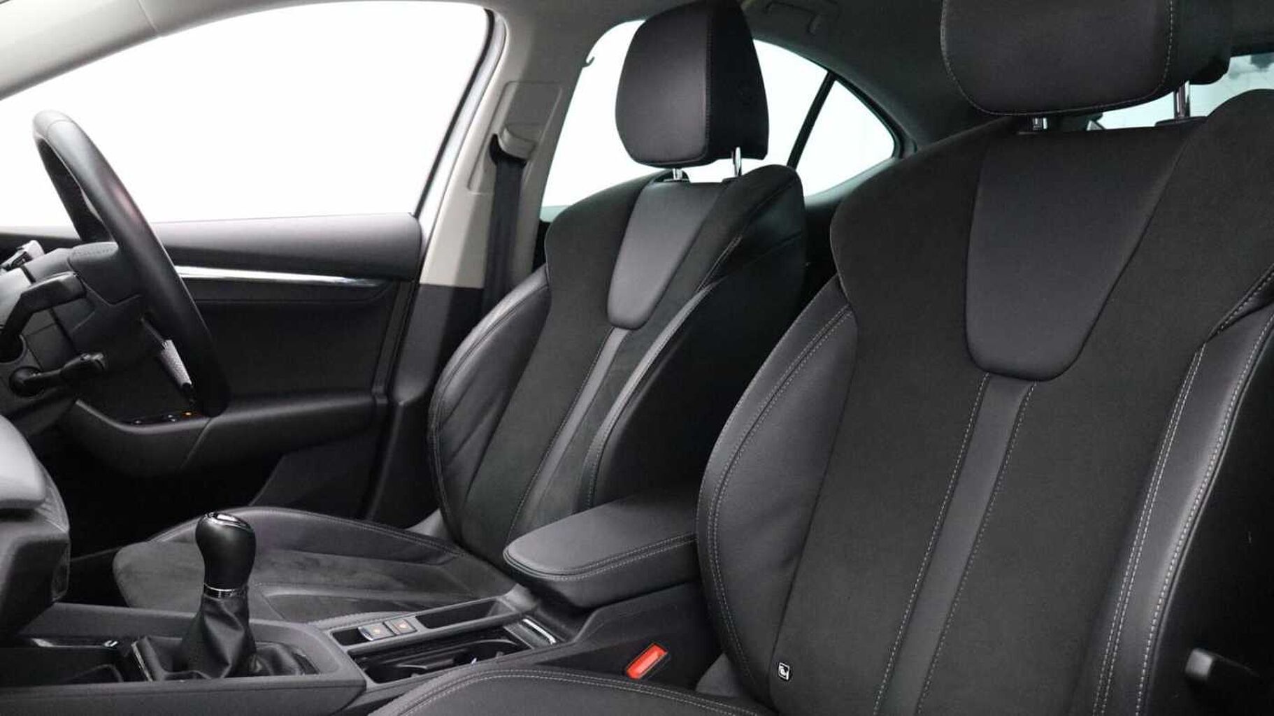 SKODA Octavia 1.5 TSI ACT SE L Hatchback 5dr Petrol Manual Euro 6 (s/s) (150 ps)