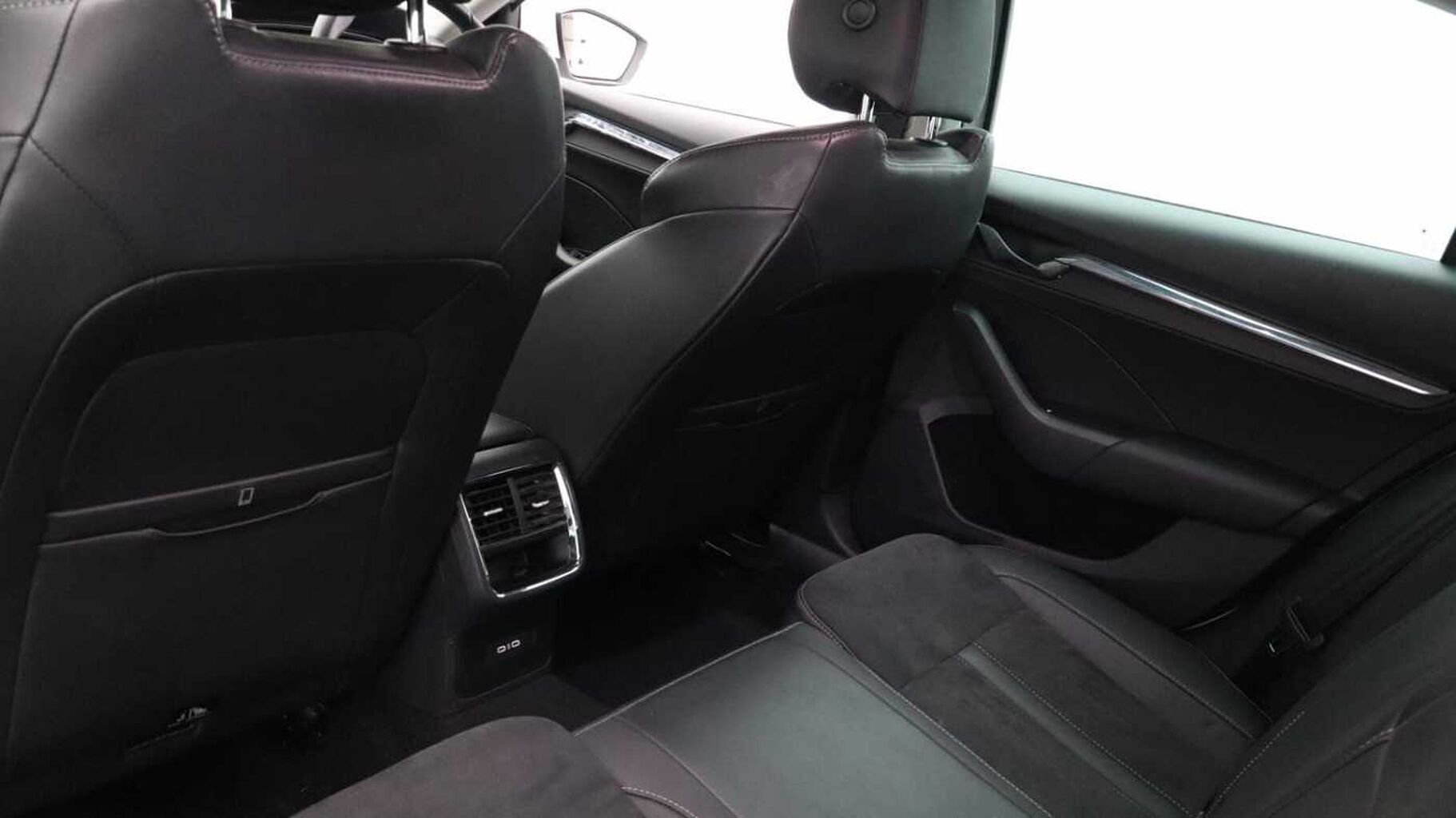 SKODA Octavia 1.5 TSI ACT SE L Hatchback 5dr Petrol Manual Euro 6 (s/s) (150 ps)