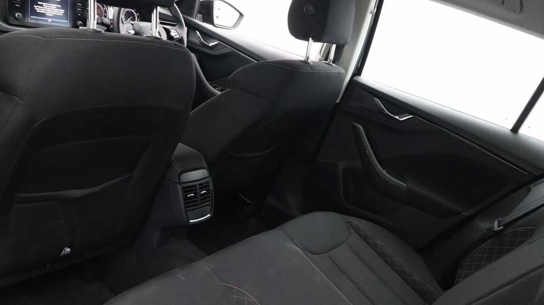 SKODA Kamiq 1.0 TSI SE SUV 5dr Petrol Manual Euro 6 (s/s) (110 ps)