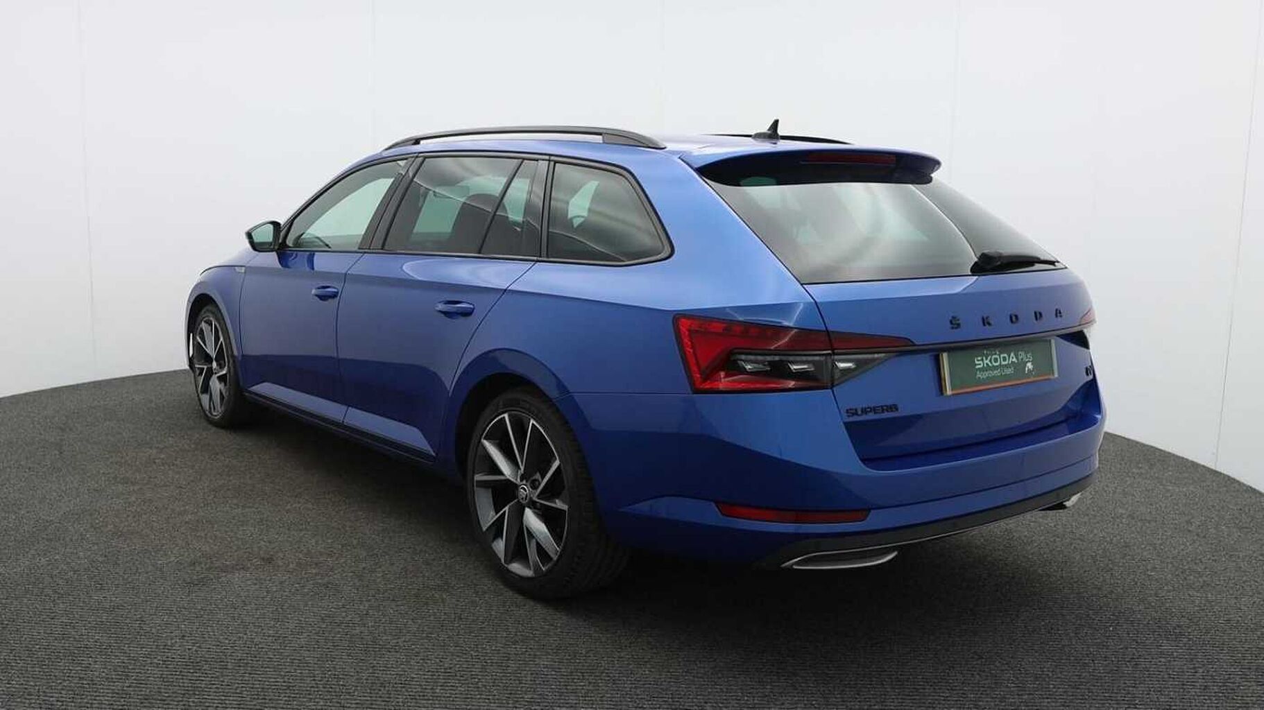 SKODA Superb 1.4 TSI iV 13kWh SportLine Plus Estate 5dr Petrol Plug-in Hybrid DSG Euro 6 (s/s