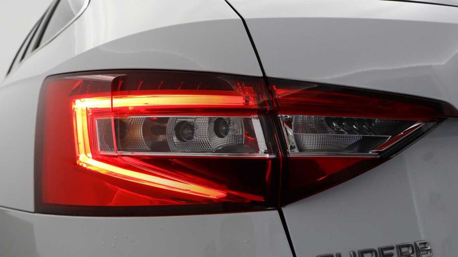 SKODA Superb 1.5 TSI ACT SE Technology Estate 5dr Petrol DSG Euro 6 (s/s) (150 ps)