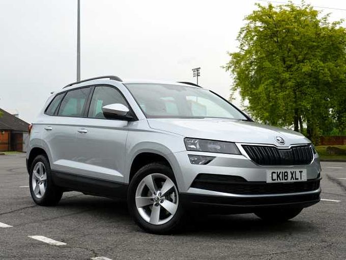 Skoda karoq black