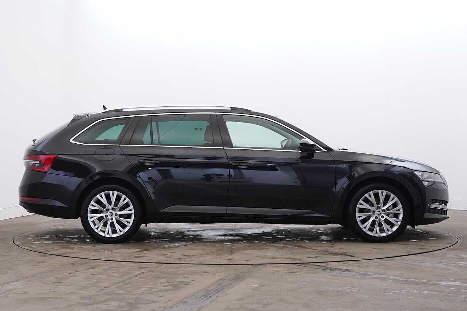 SKODA Superb 2.0TDI (200ps) 4X4 SE L SCR DSG