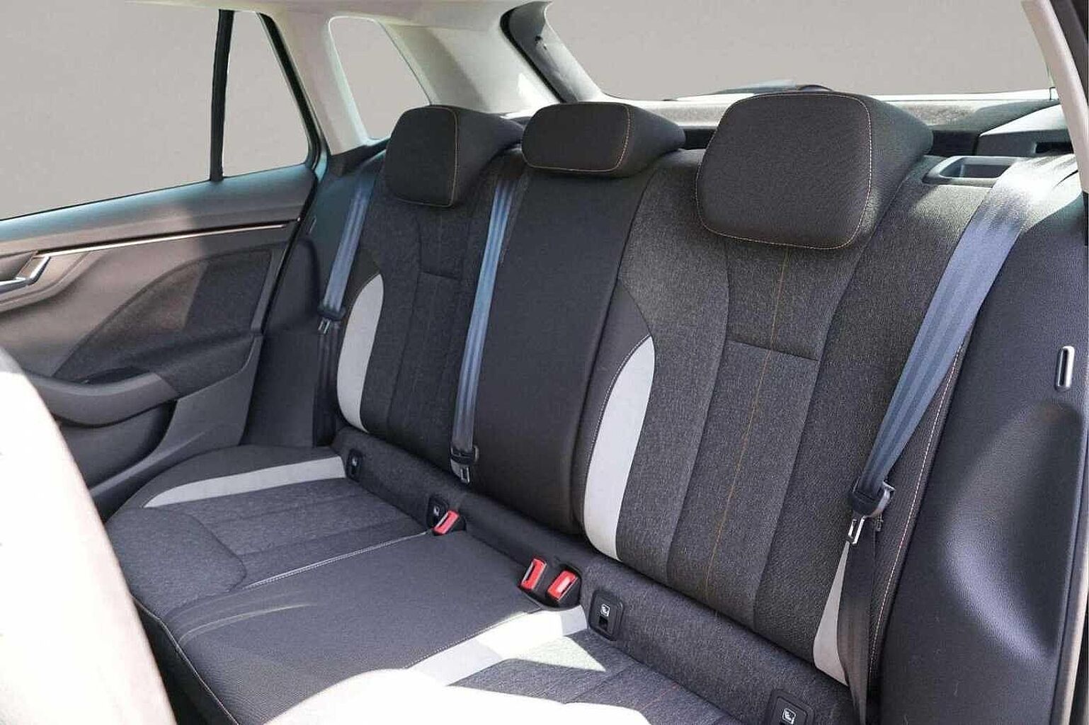 SKODA Kamiq 1.0 TSI (109ps) SE L SUV