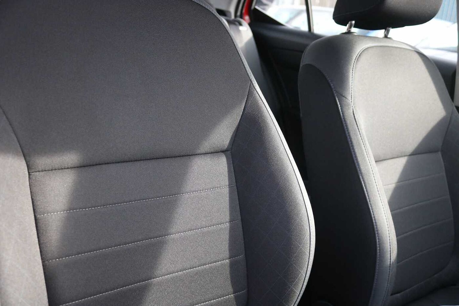SKODA Fabia 1.0 MPI (60ps) Colour Edition 5-Dr Hatchback