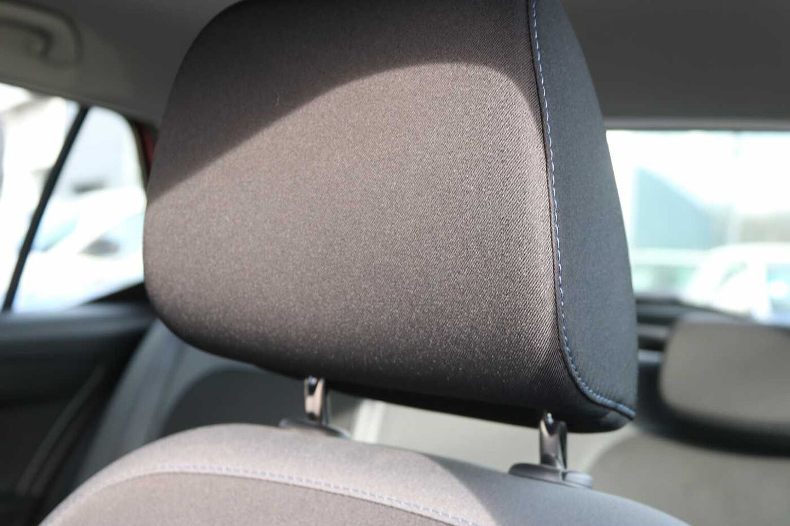 SKODA Fabia 1.0 MPI (60ps) Colour Edition 5-Dr Hatchback