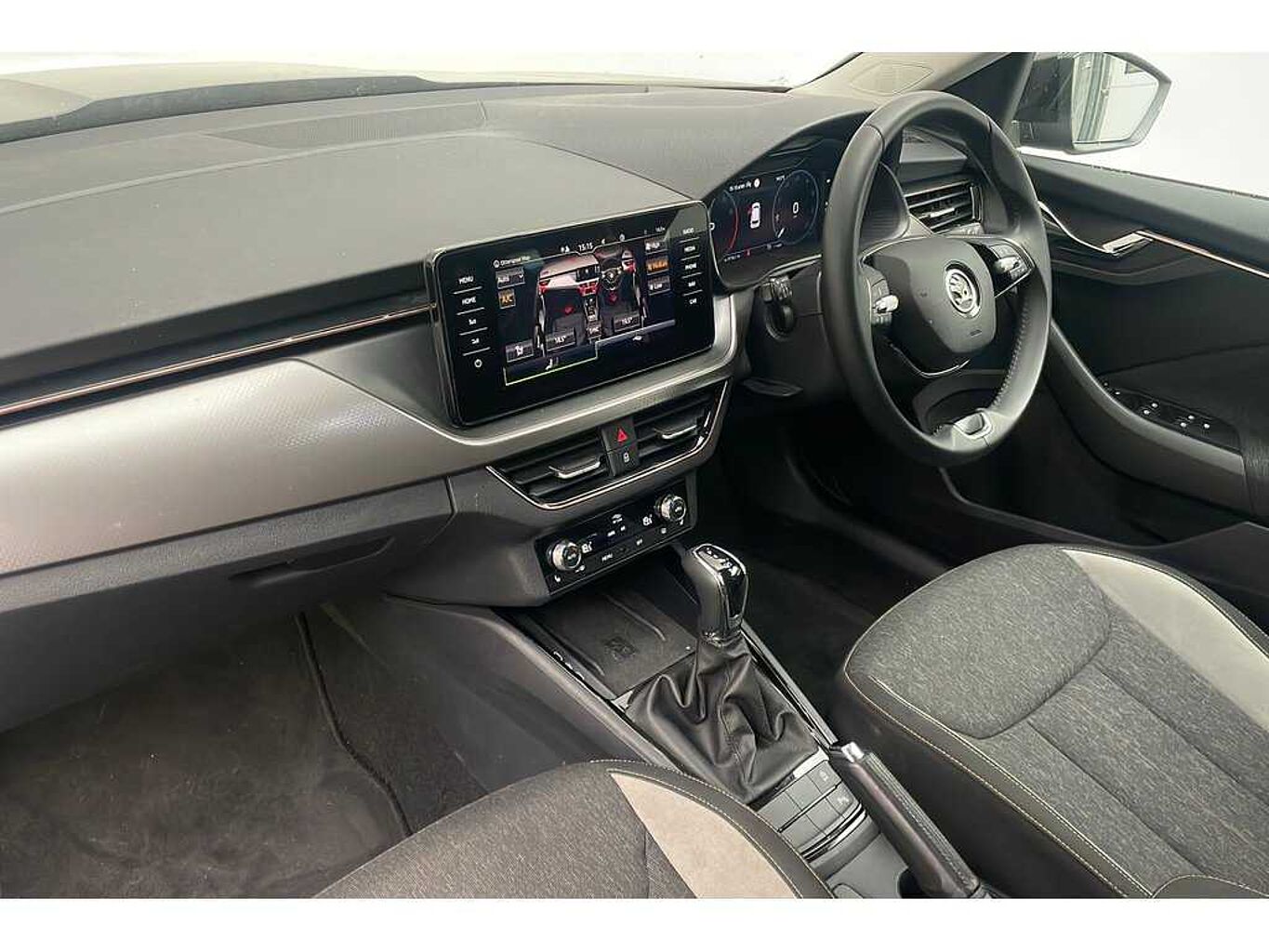 SKODA Kamiq SE L Executive 1.0 TSI 110 PS DSG