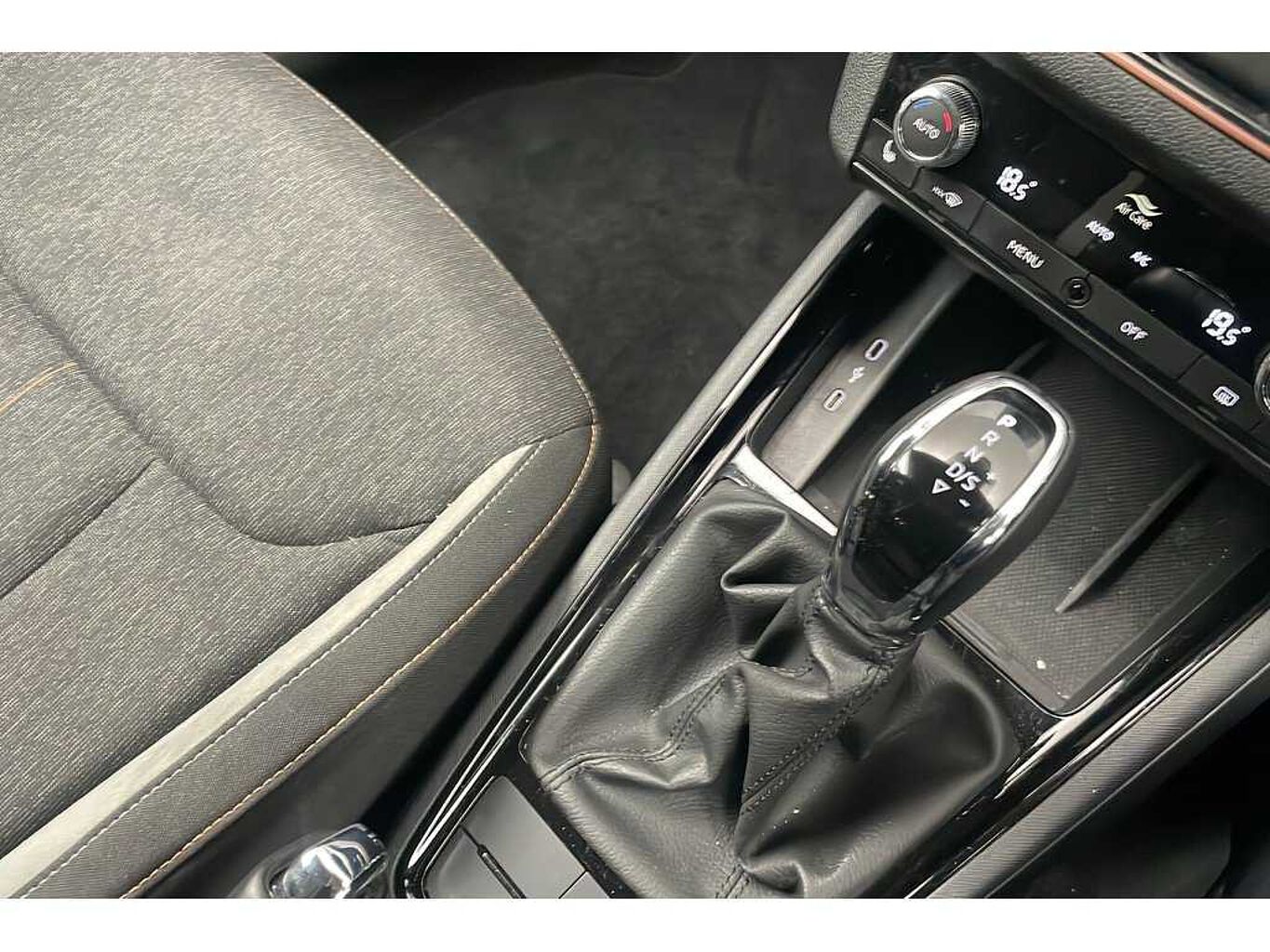 SKODA Kamiq SE L Executive 1.0 TSI 110 PS DSG