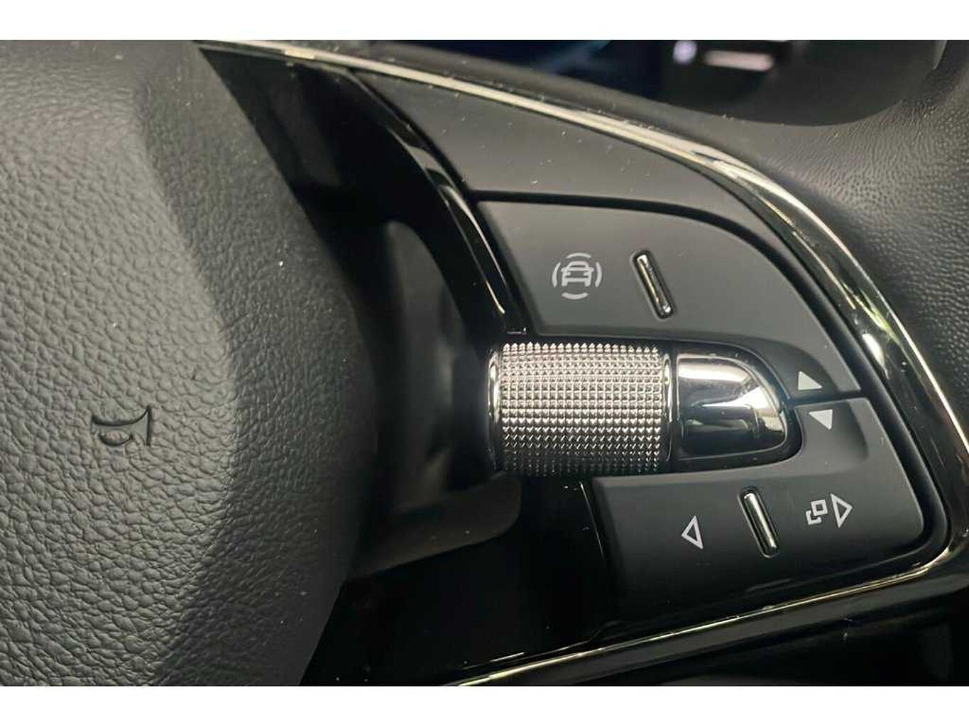 SKODA Kamiq SE L Executive 1.0 TSI 110 PS DSG
