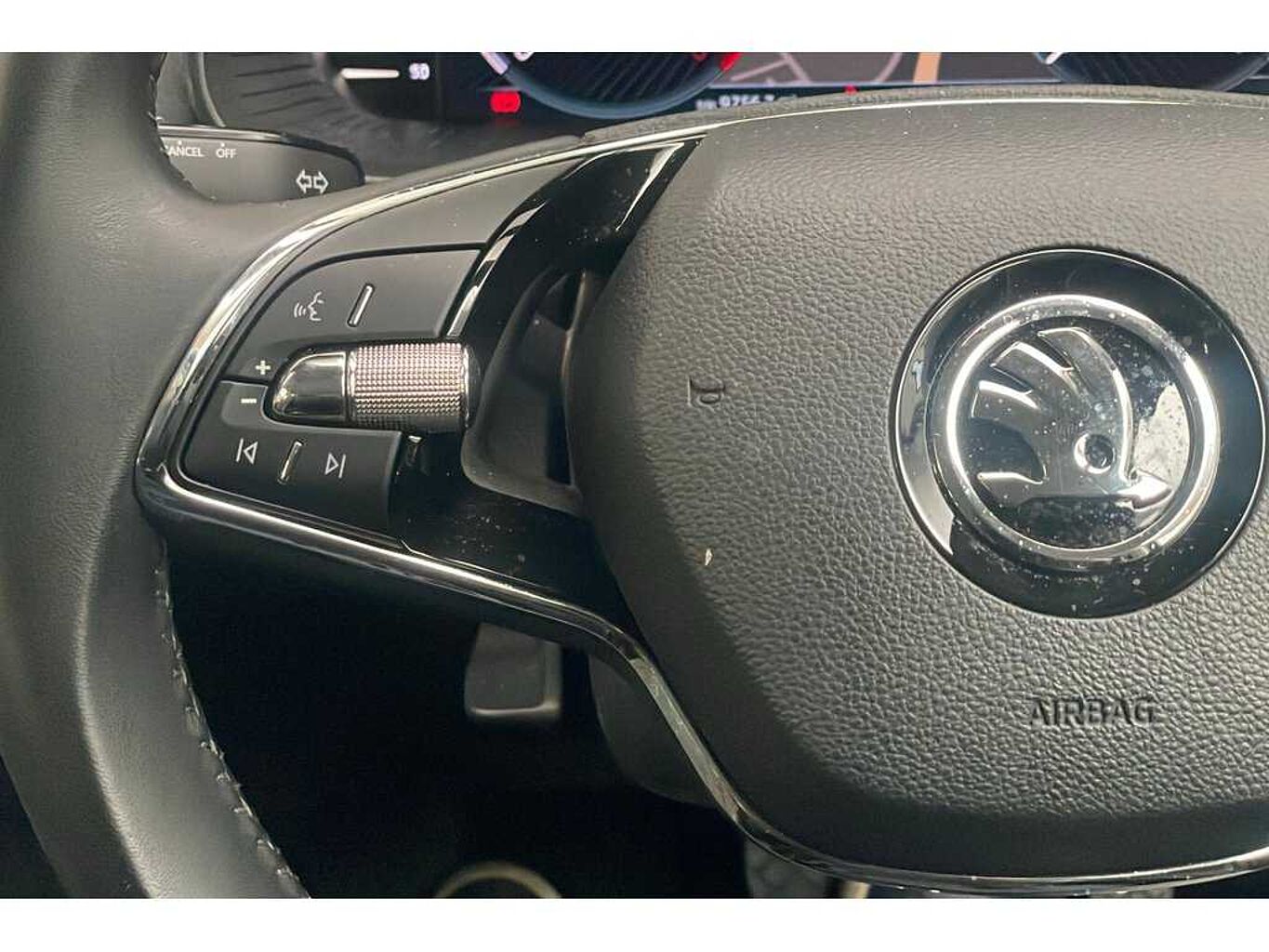SKODA Kamiq SE L Executive 1.0 TSI 110 PS DSG