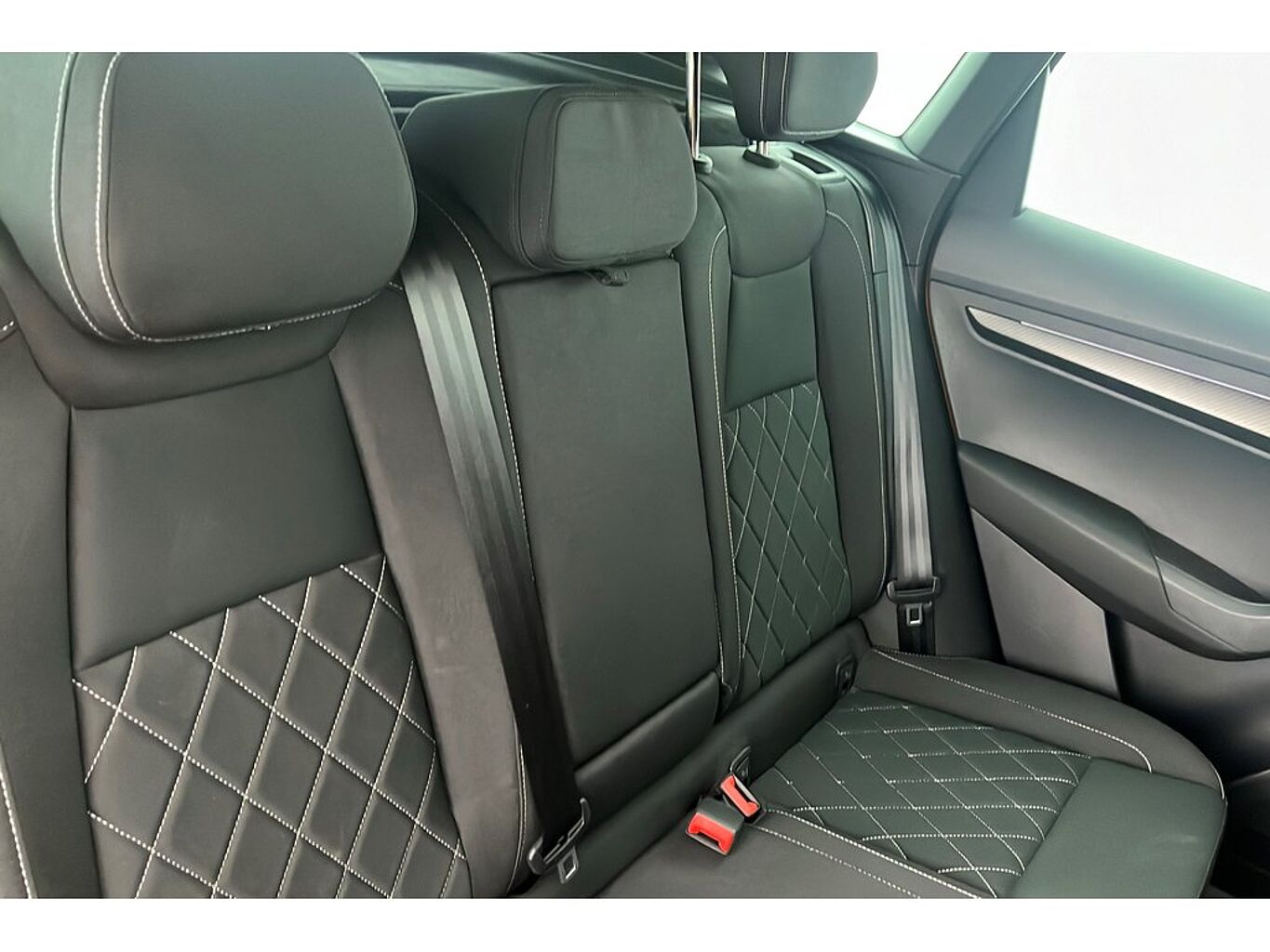 SKODA Karoq SportLine 2.0 TSI 190 PS 4x4 DSG