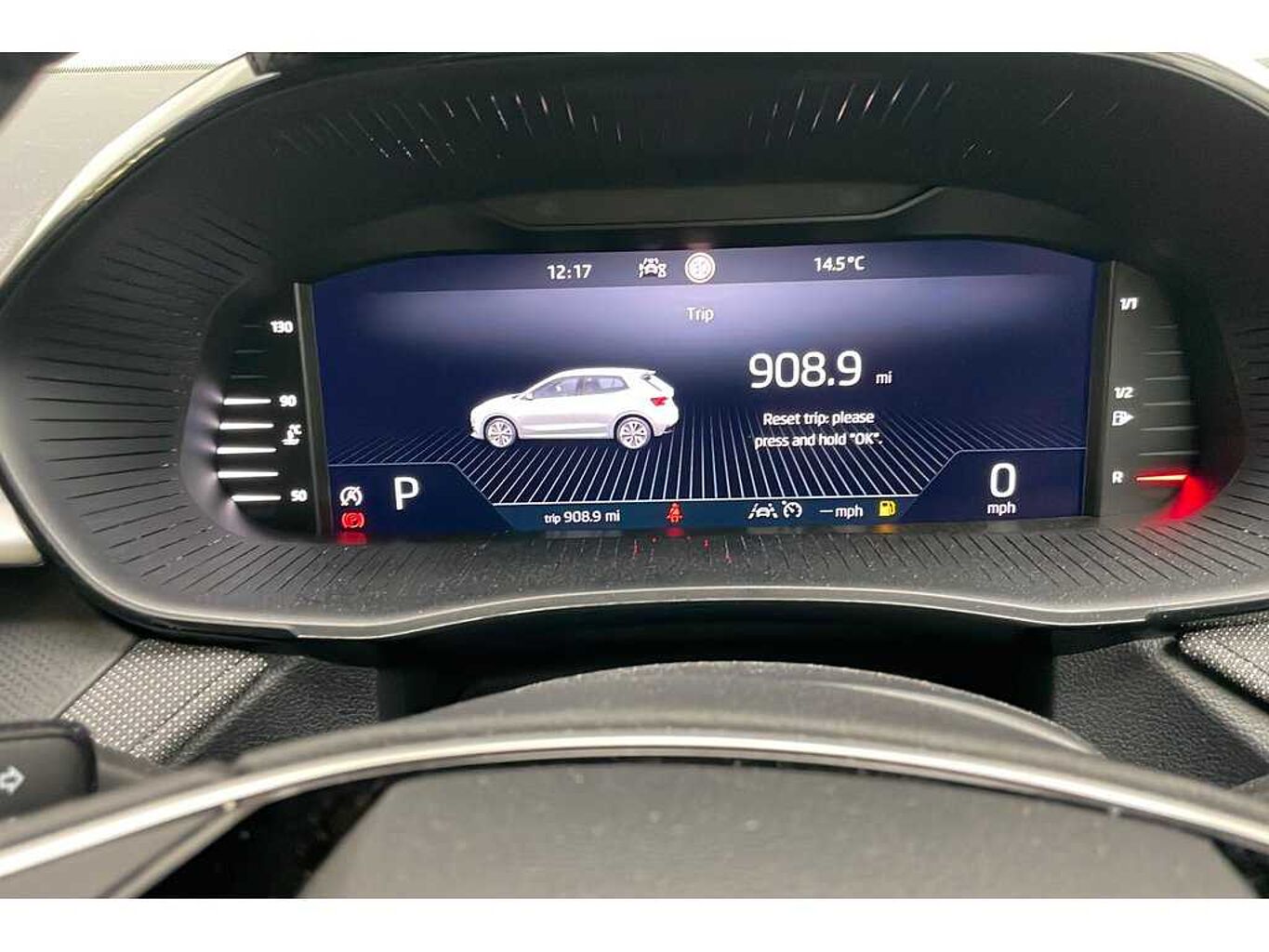 SKODA Fabia Hatch Colour Edition 1.0 TSI 116 PS DSG