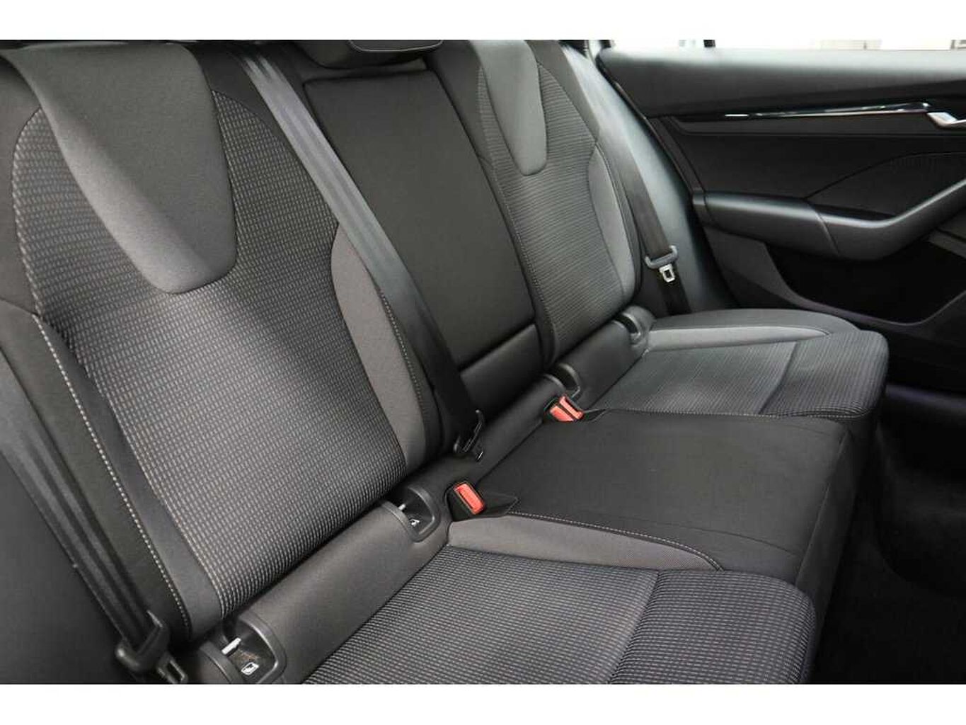 SKODA Octavia Estate SE Technology 1.5 TSI 116 PS 6G Man