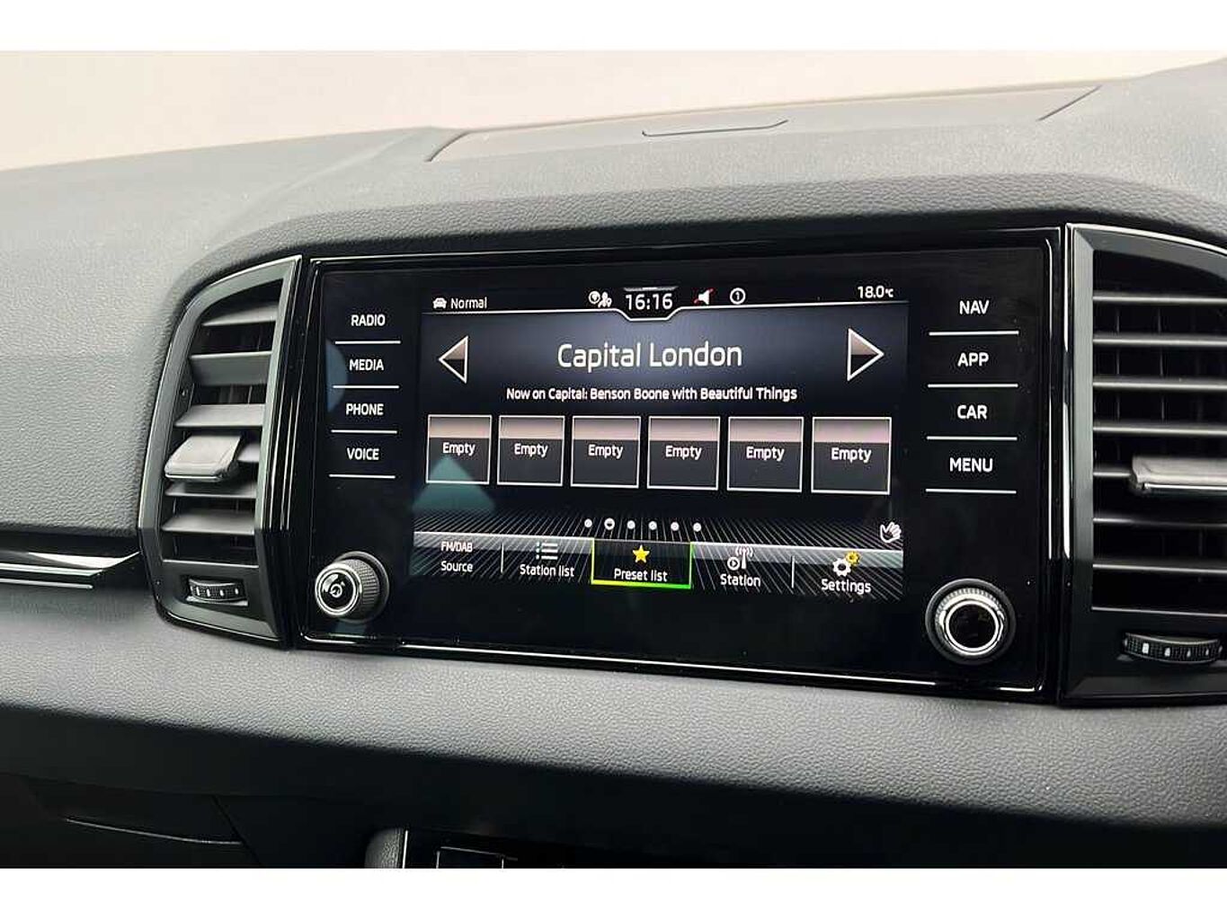 SKODA Karoq Sportline 1.5 TSI 150 PS DSG