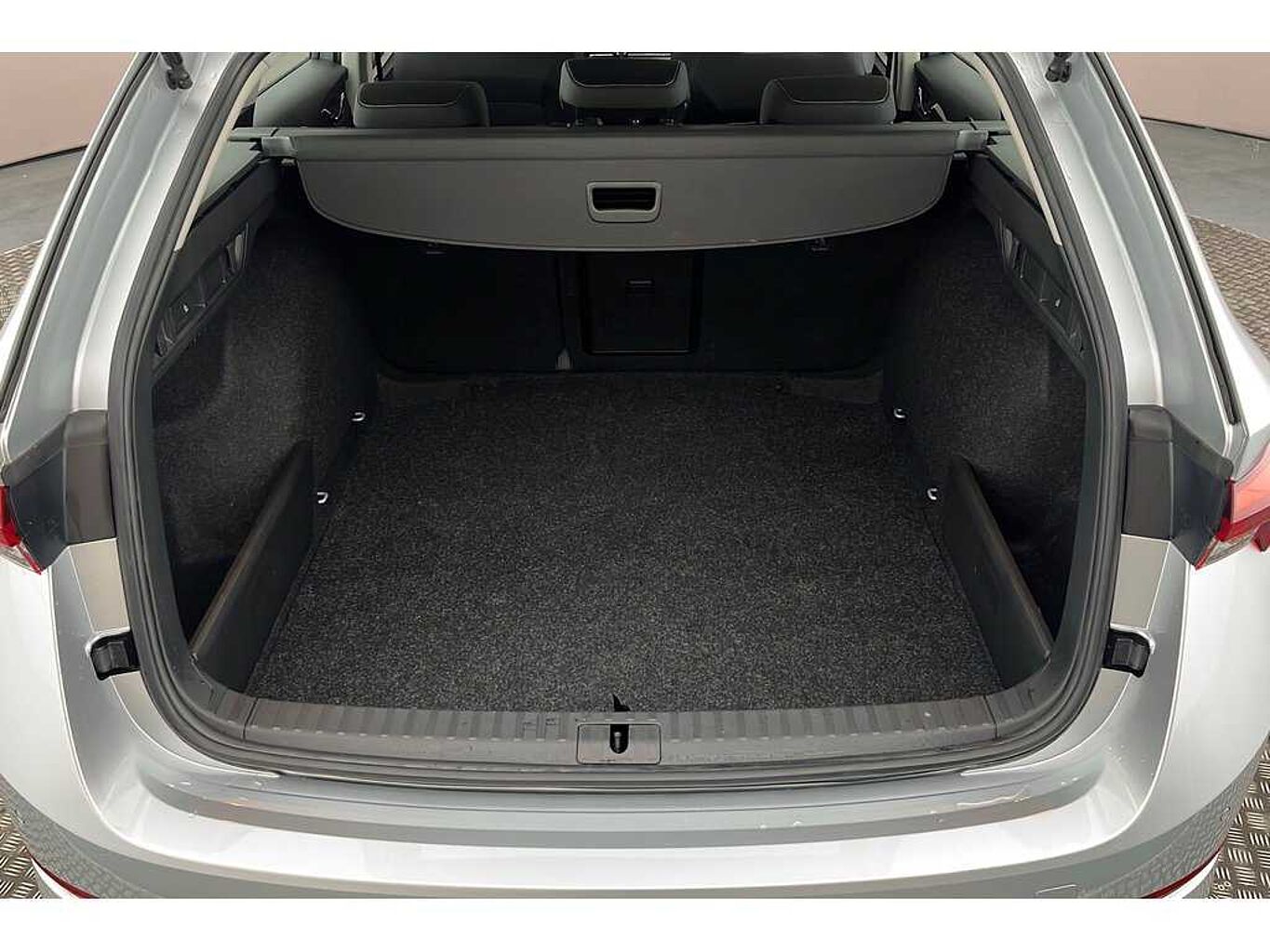 SKODA Octavia Estate SE 1.5 TSI 150 PS 6G Man