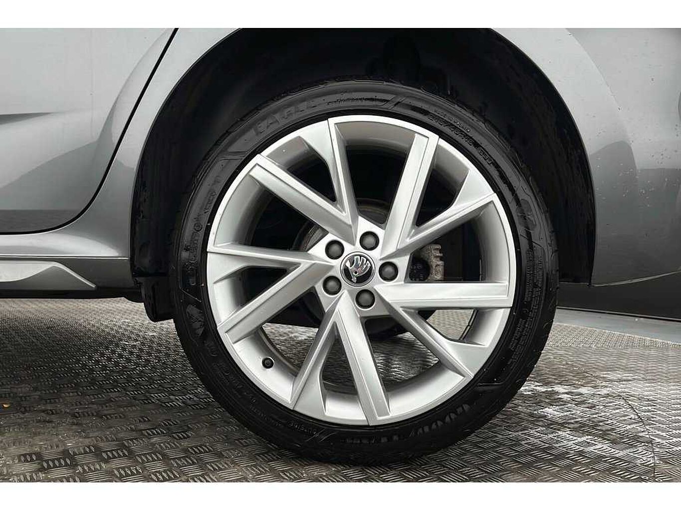 SKODA Kamiq SE L Executive 1.0 TSI 110 PS DSG